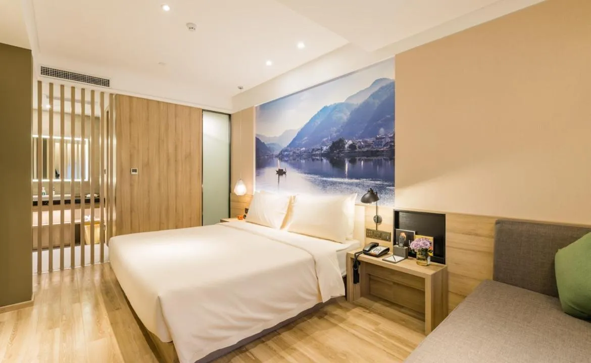 Bed in Atour Hotel Hangzhou West Lake Cultural Plaza Shangtang Road