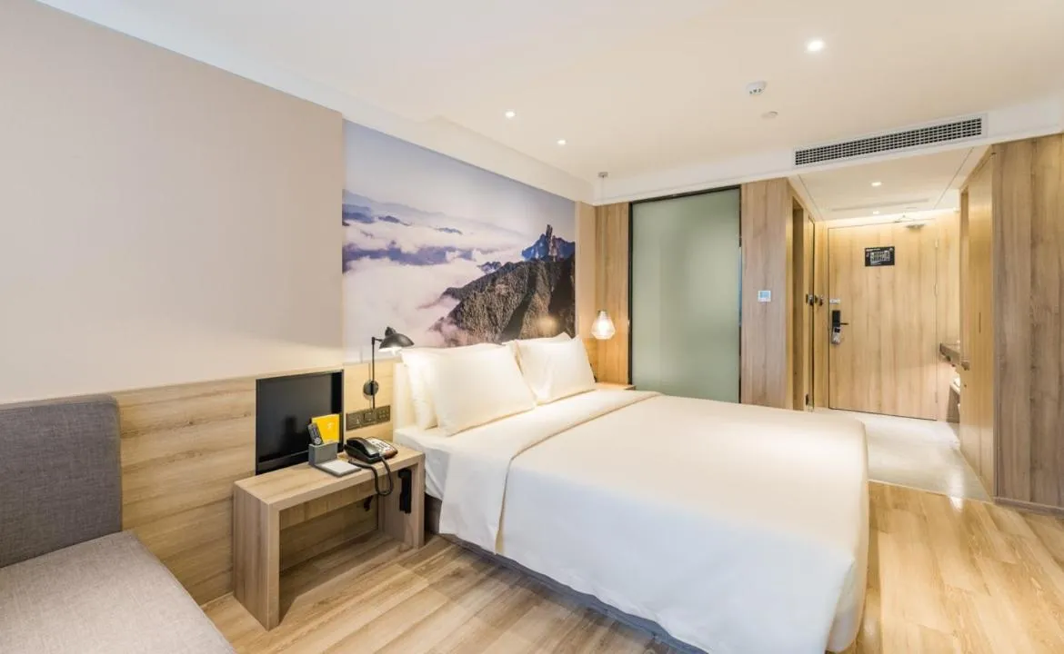 Bed in Atour Hotel Hangzhou West Lake Cultural Plaza Shangtang Road