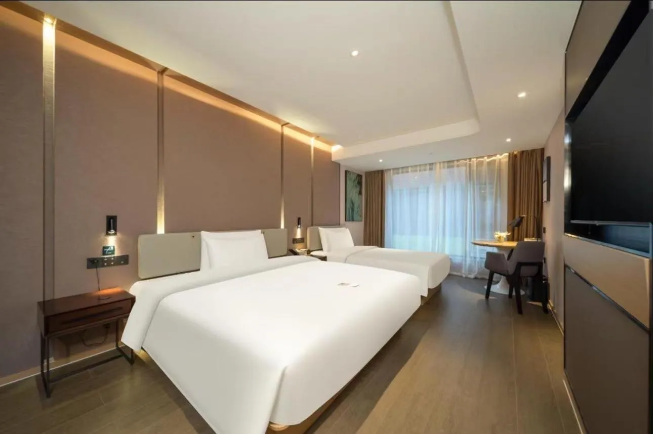 Bed in Atour Hotel Hangzhou Wulin Plaza Baochu Road