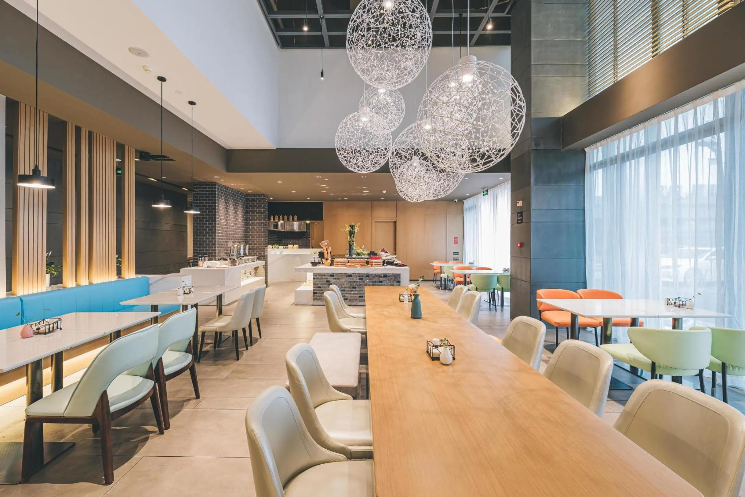 Atour Hotel Ningbo Sanjiangkou Bund Book City