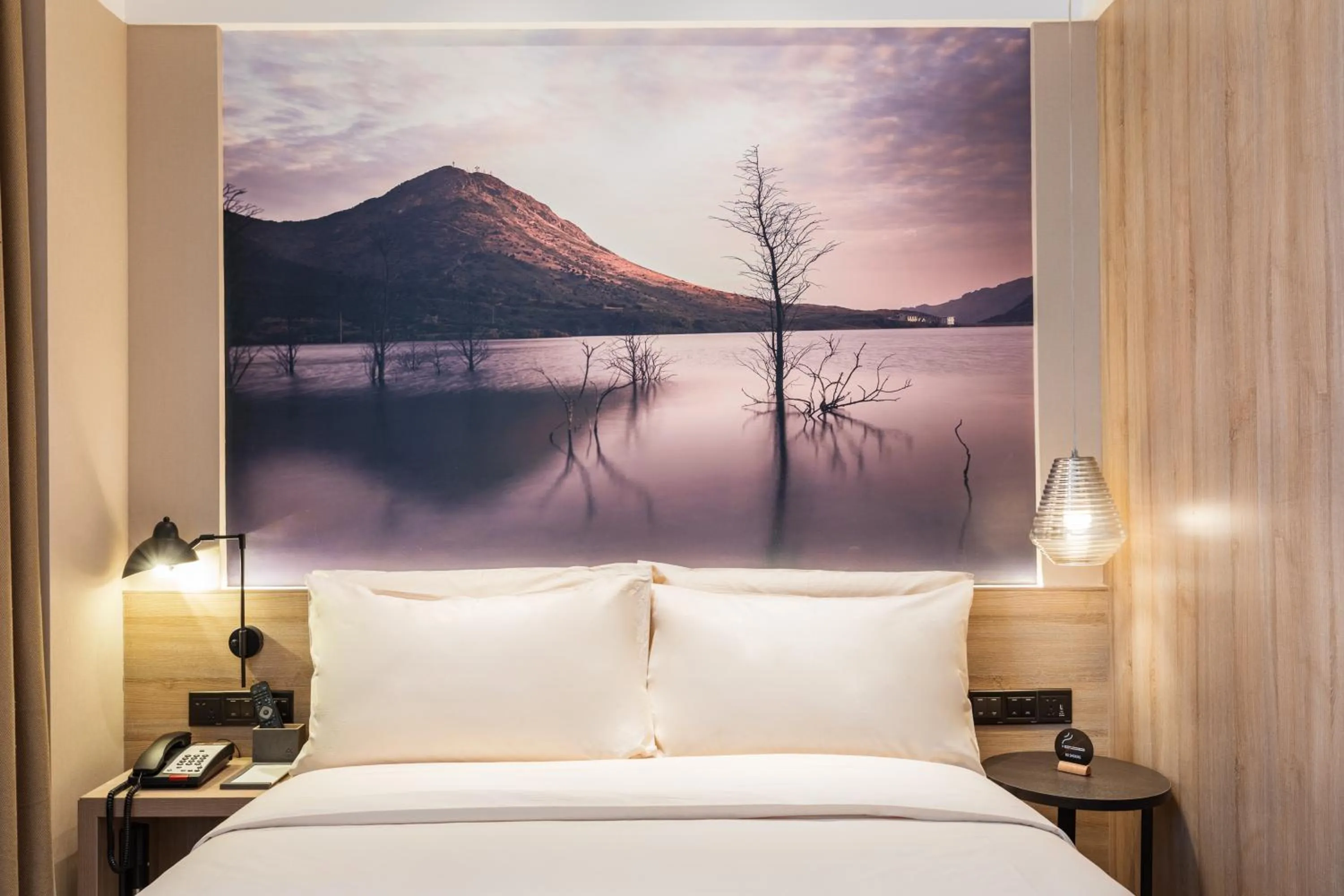 Bed in Atour Hotel Xiamen Jimei University