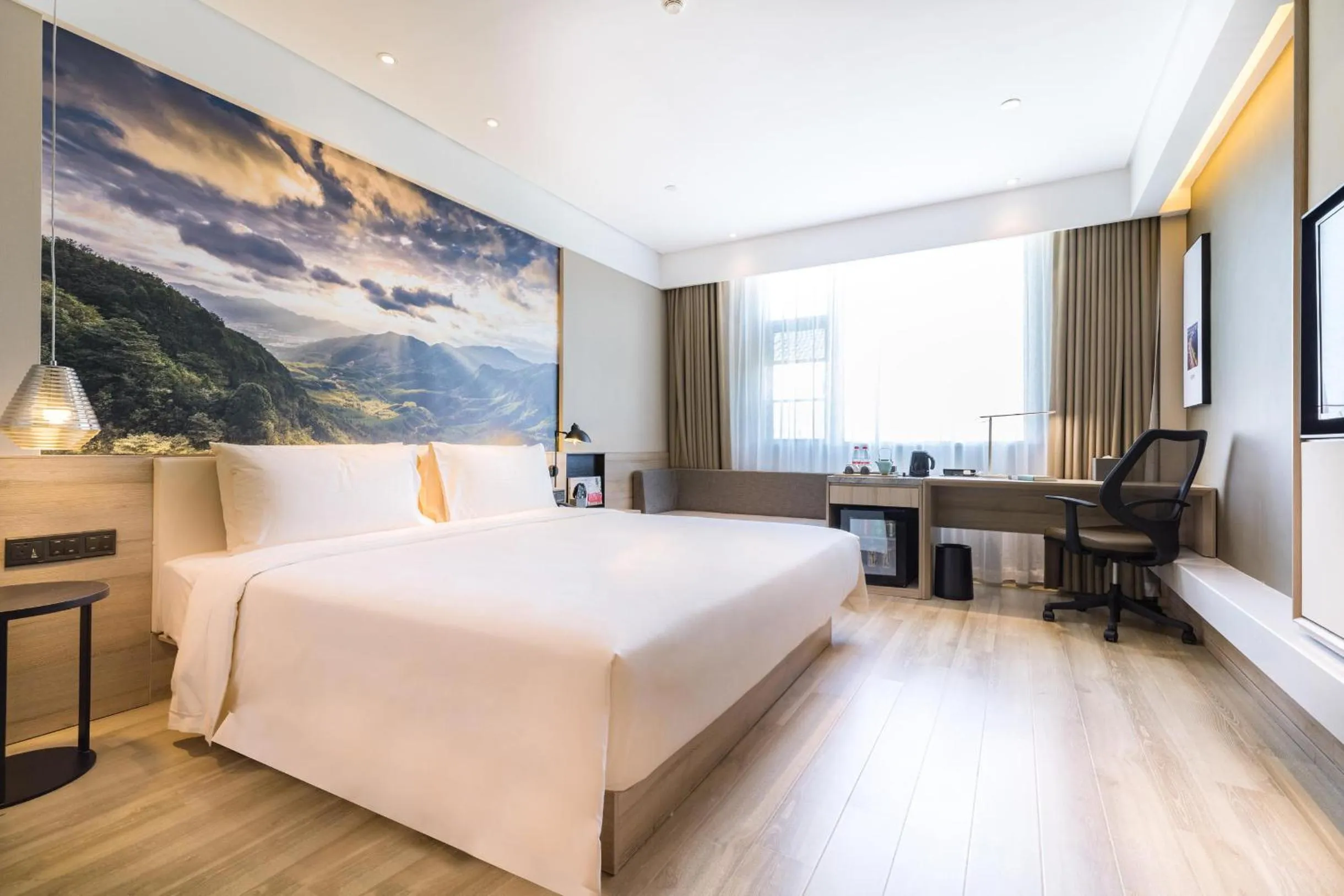 Bed in Atour Hotel Xiamen Jimei University