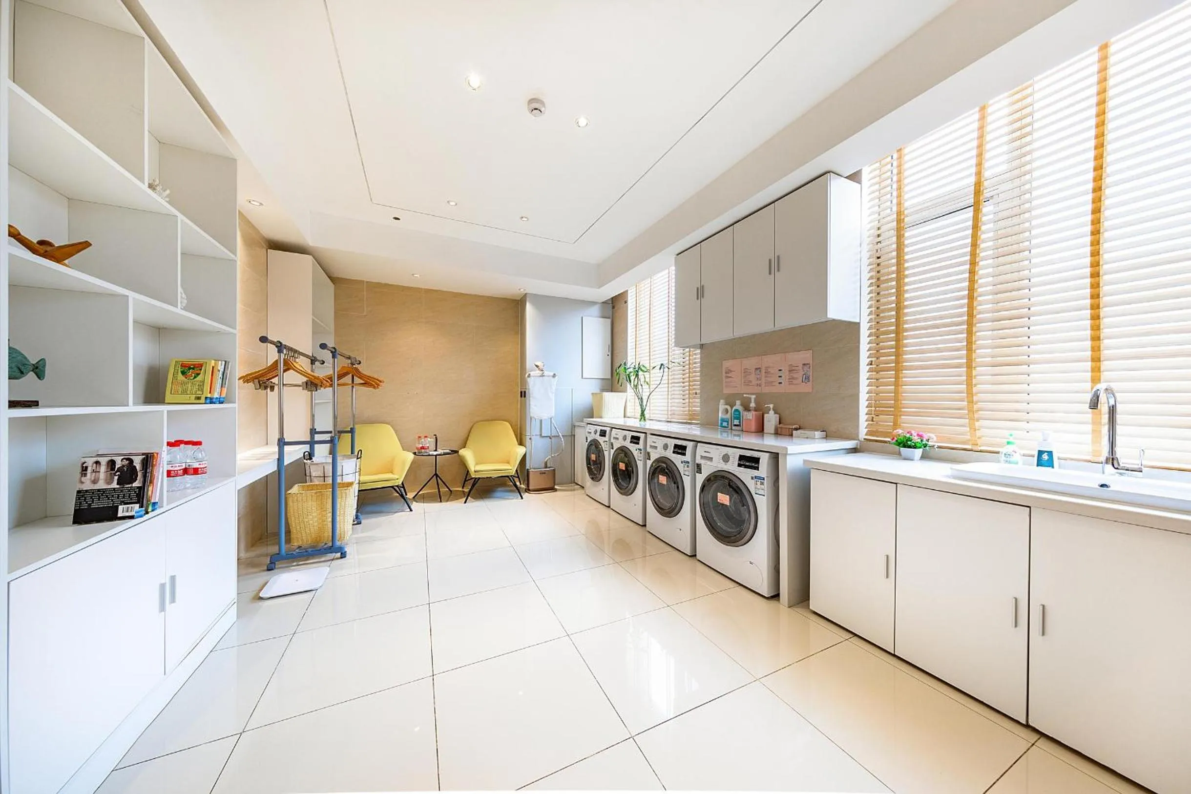 Atour Hotel Yantai South Station Yingchun Street