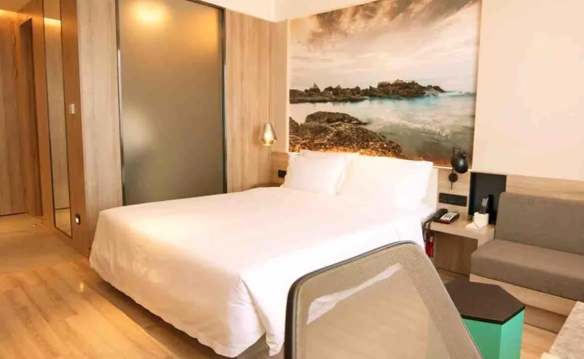 Bed in Atour Hotel Yantai South Station Yingchun Street