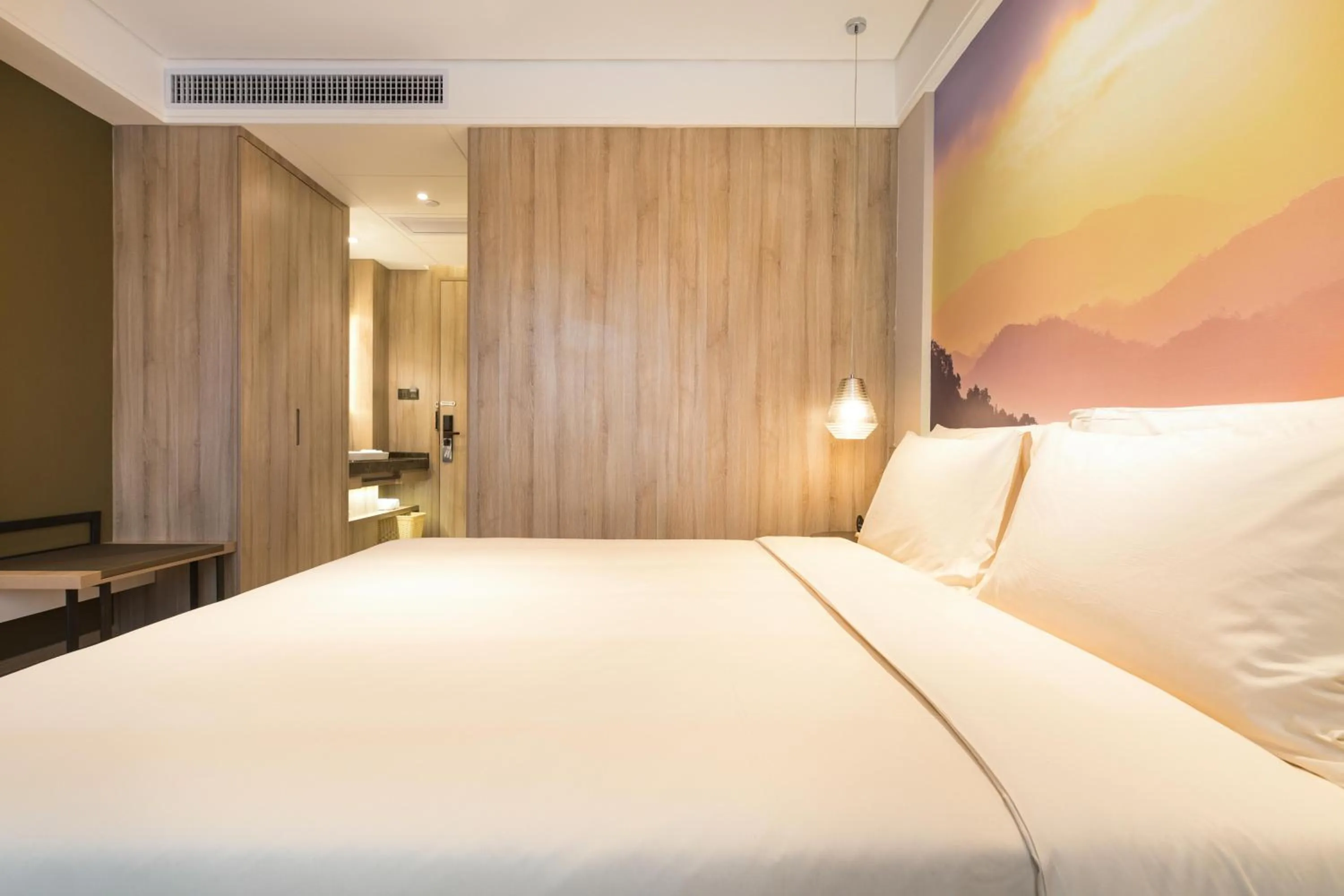 Bed in Atour Hotel Guangzhou Huadu Square