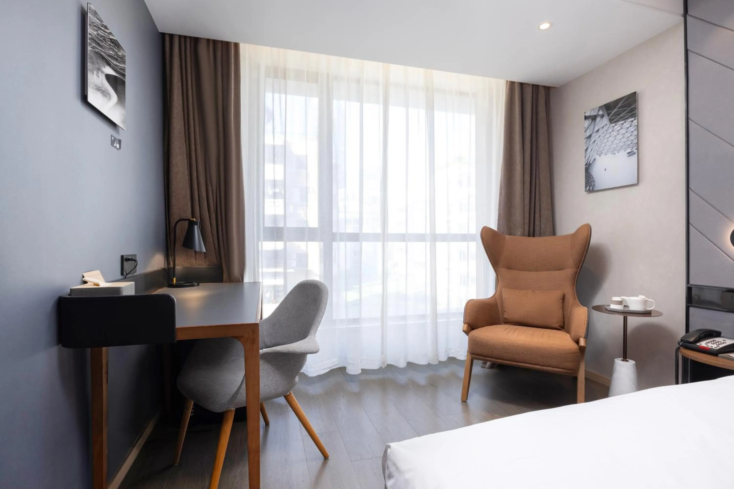 Bedroom, Bed in Atour Hotel Gangding Metro Station Taikoo Hui Tianhe Guangzhou