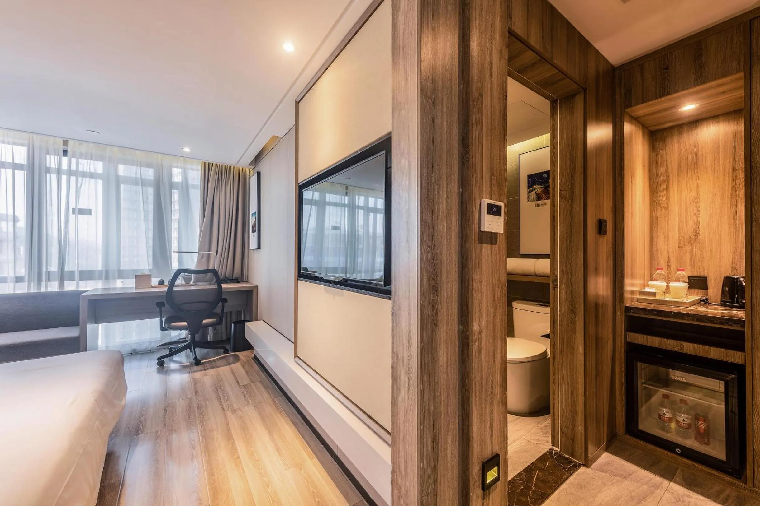 Atour Hotel Shenzhen Nanshan Coast City