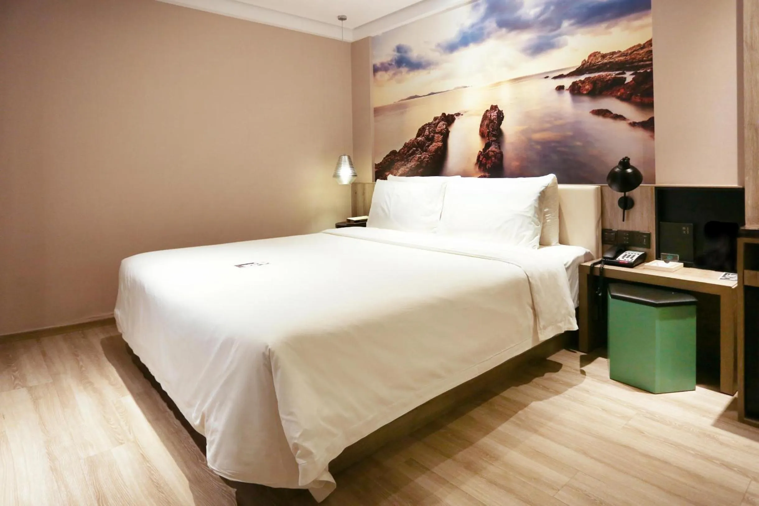 Bed in Atour Hotel Shenzhen Nanshan Coast City