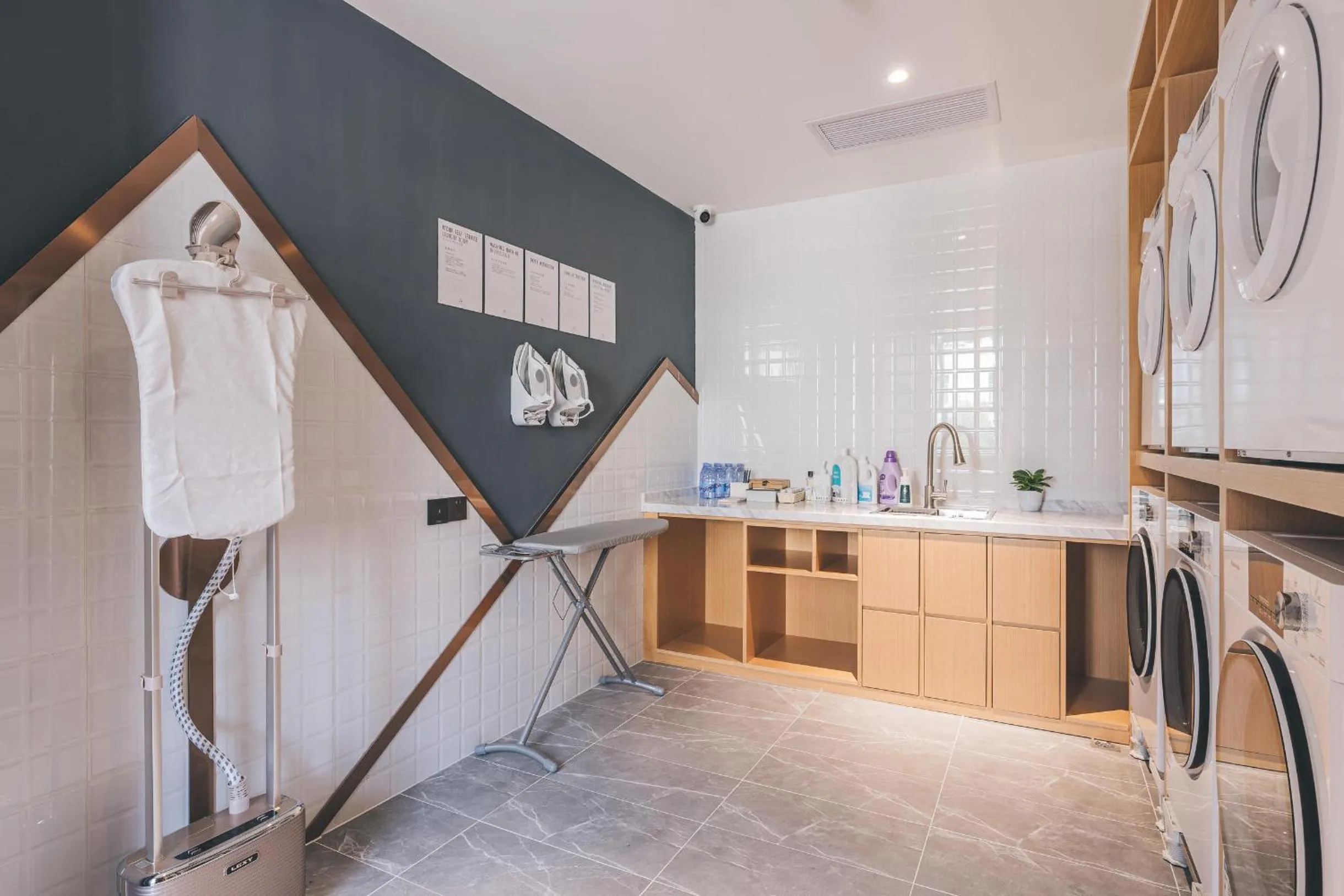 Atour Hotel Chaozhou Ancient Town People's Square