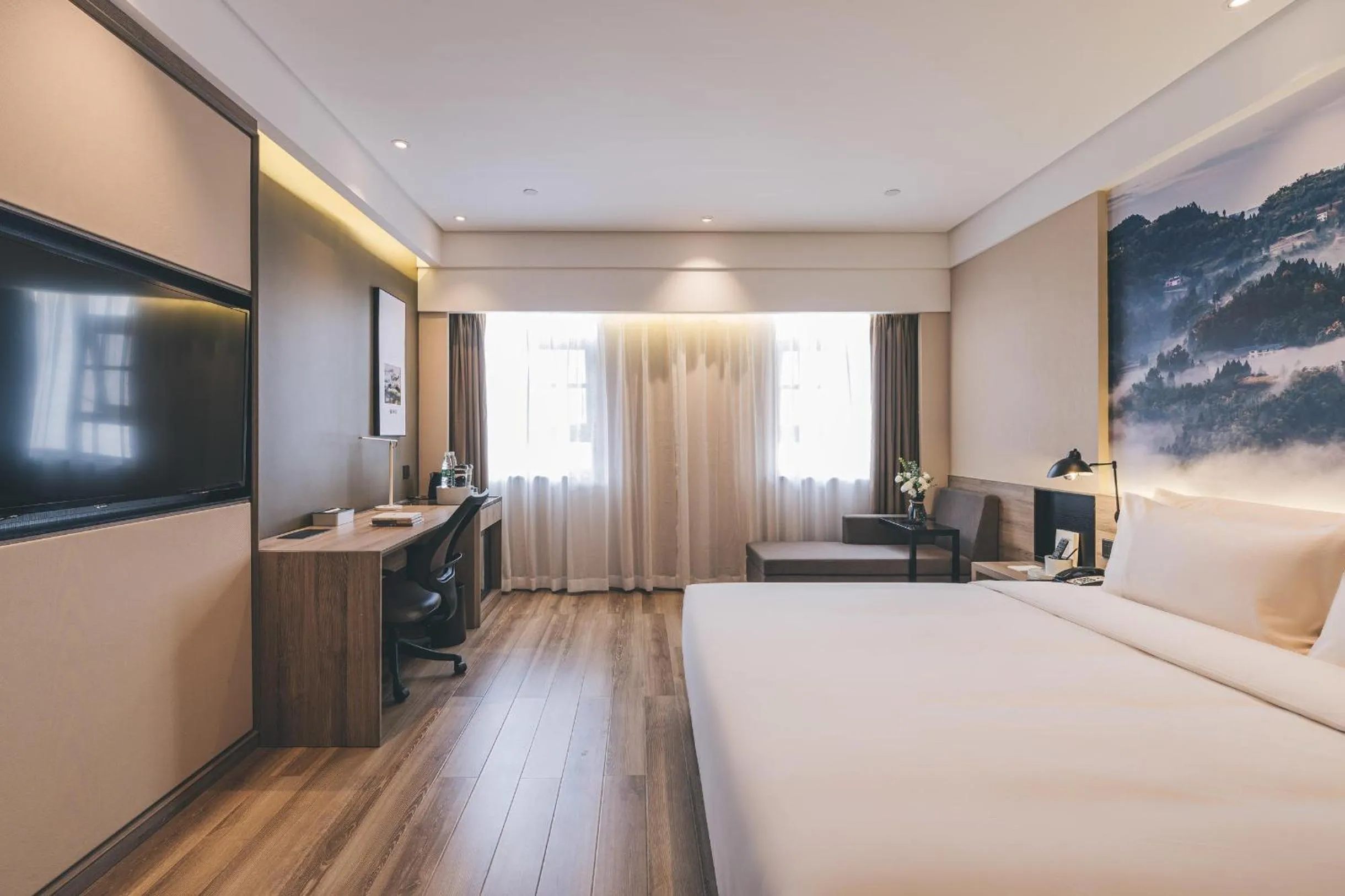 Atour Hotel Chongqing Liziba Lianglukou Subway Station