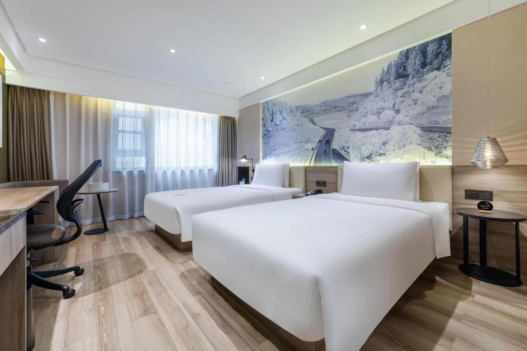 Atour Hotel Chongqing Liziba Lianglukou Subway Station