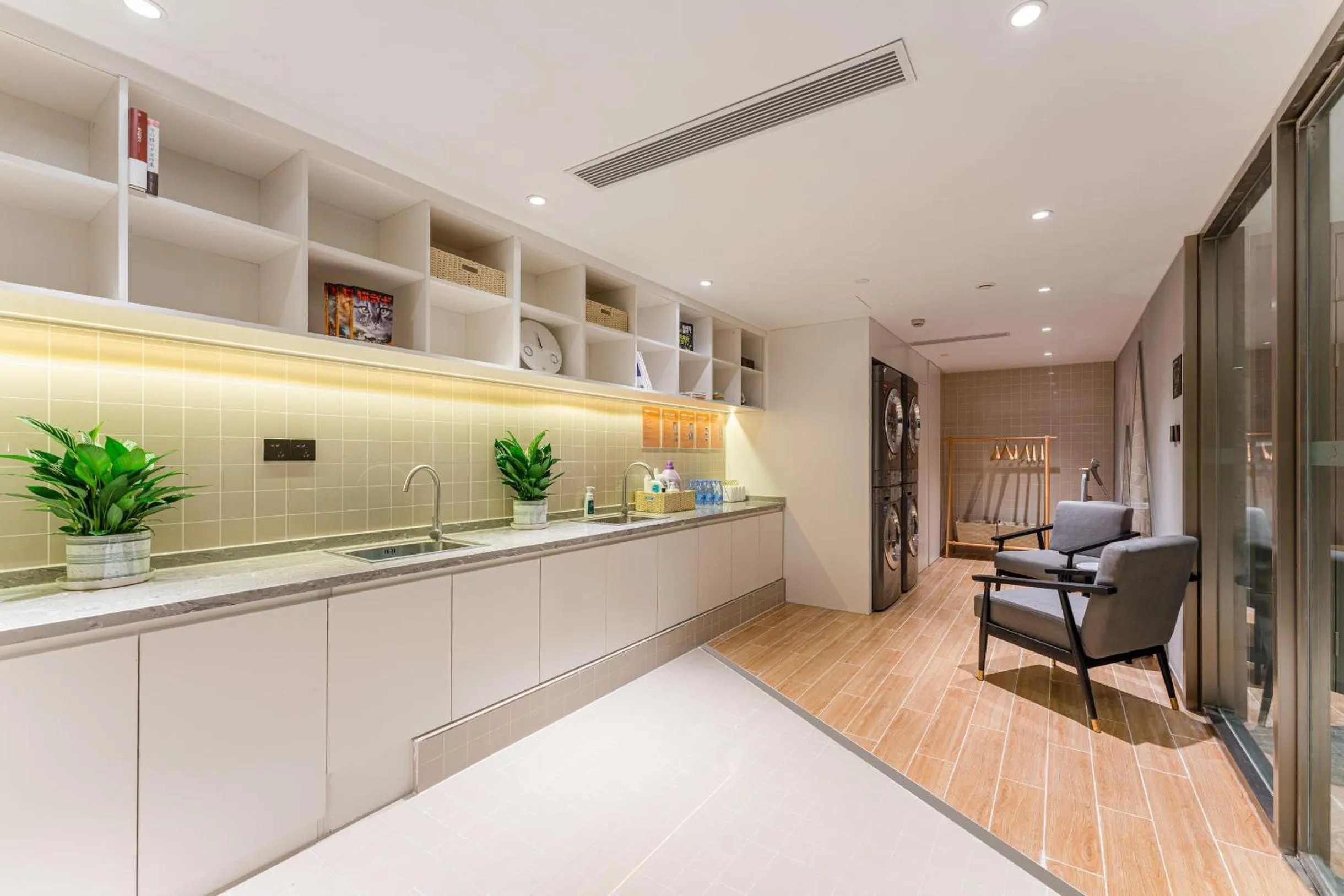 Atour Hotel Beijing Dahongmen Yintai