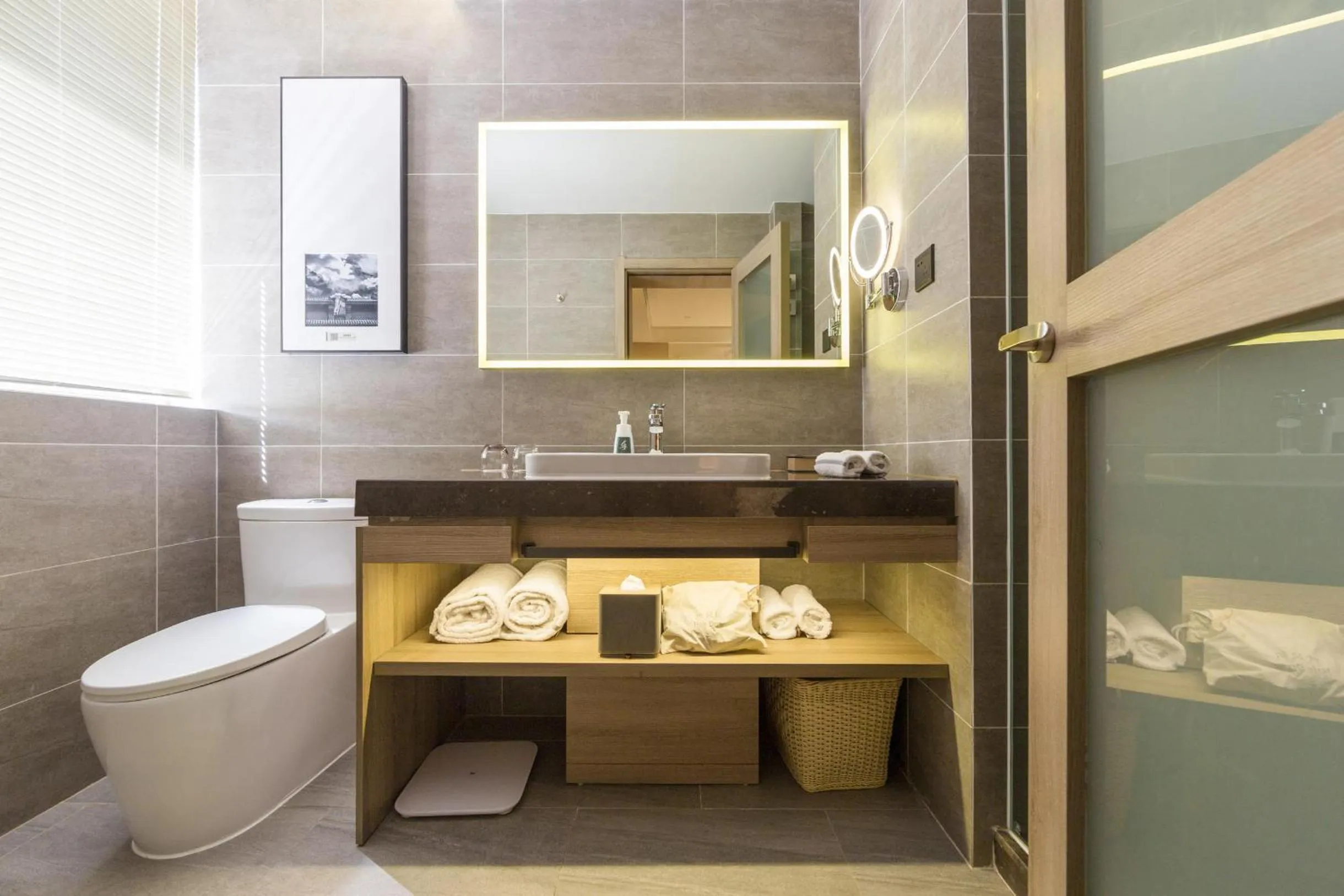 Atour Hotel Beijing Yansha Sanyuan Bridge