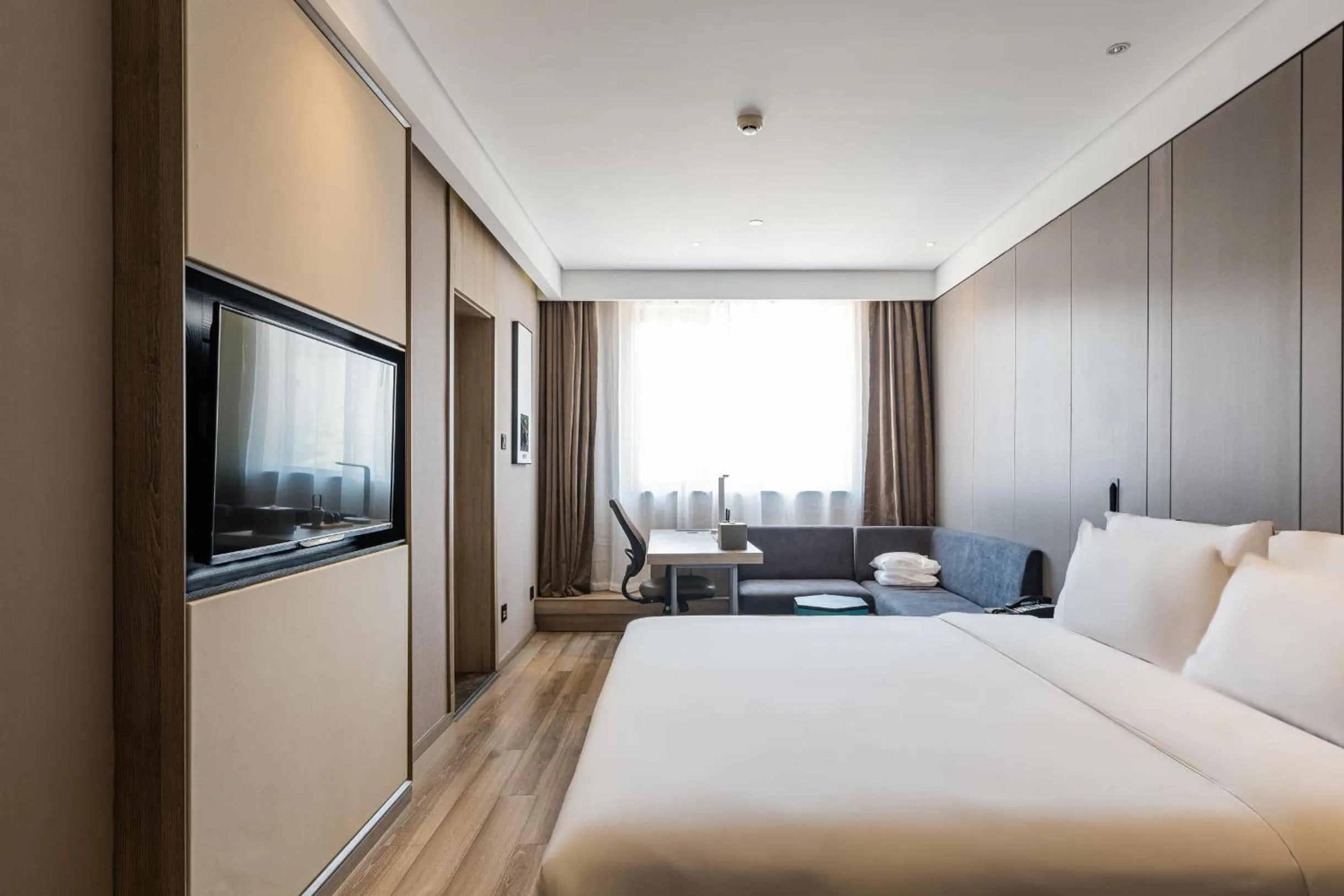 Atour Hotel Beijing Yansha Sanyuan Bridge