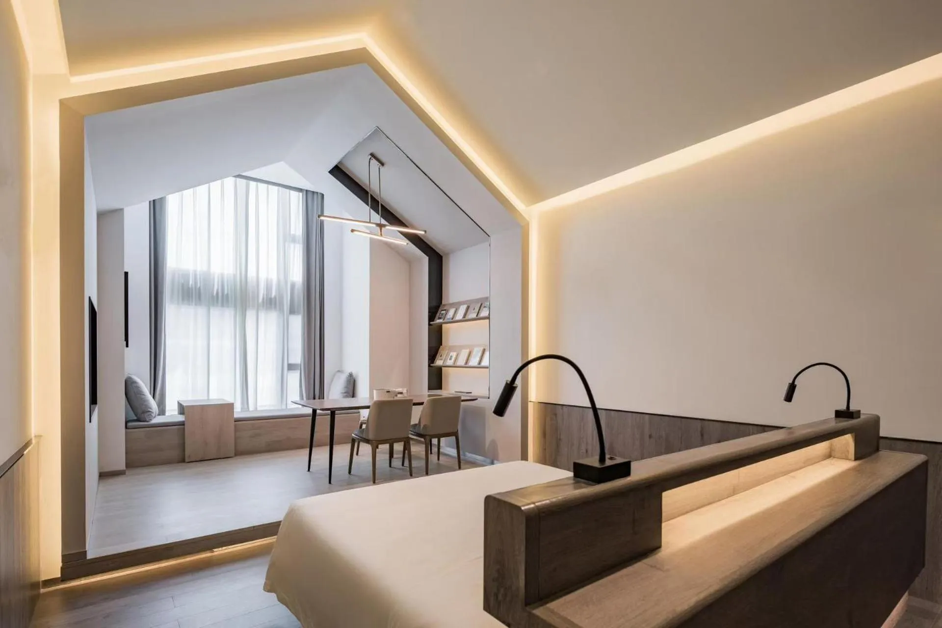 Photo of the whole room in Atour S Hotel Shanghai Hongqiao Center Aegean-Late night Congee