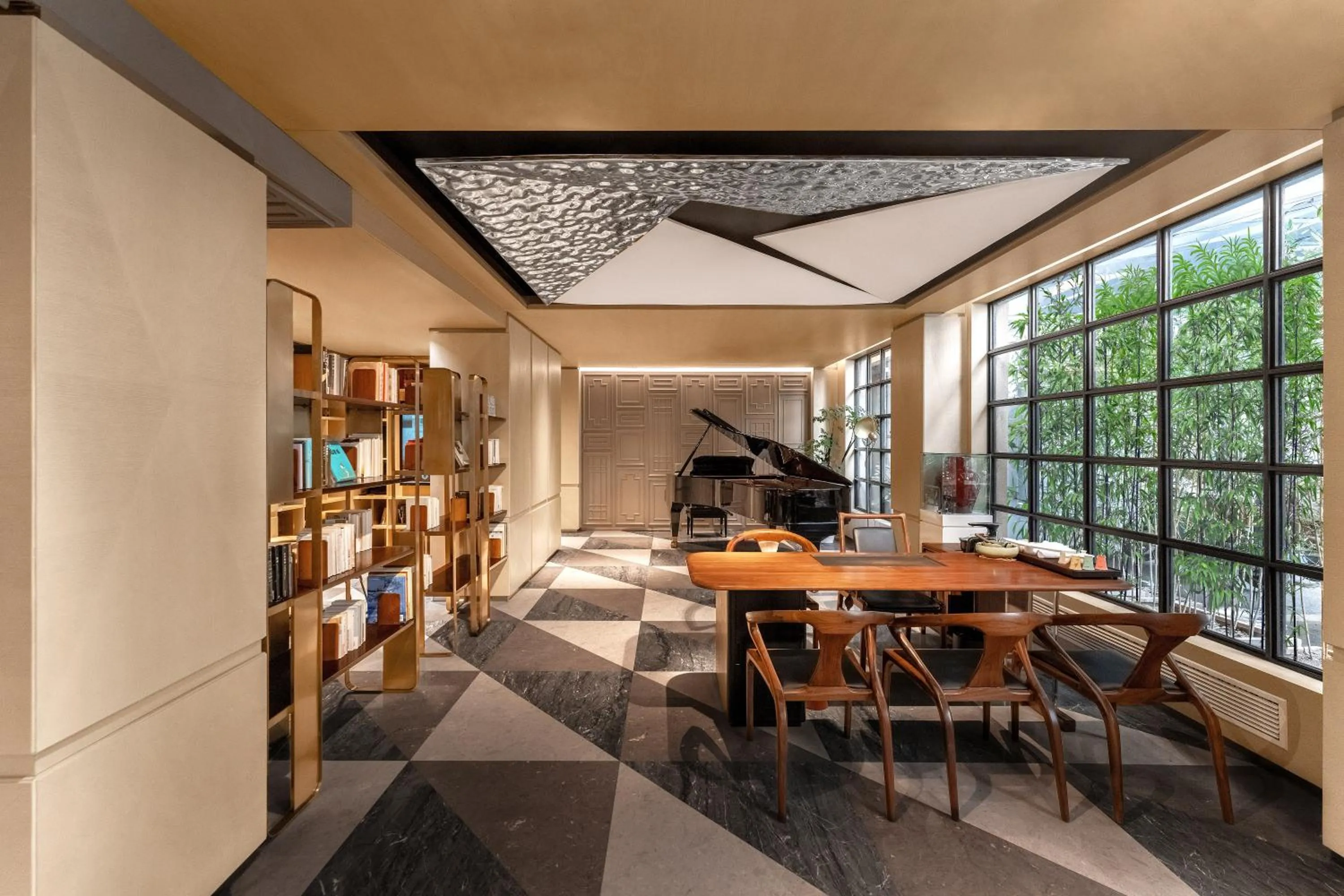 Lobby or reception in Atour Hotel Nanjing East Road, The Bund-Self-service free laundry-Free Night Snacks