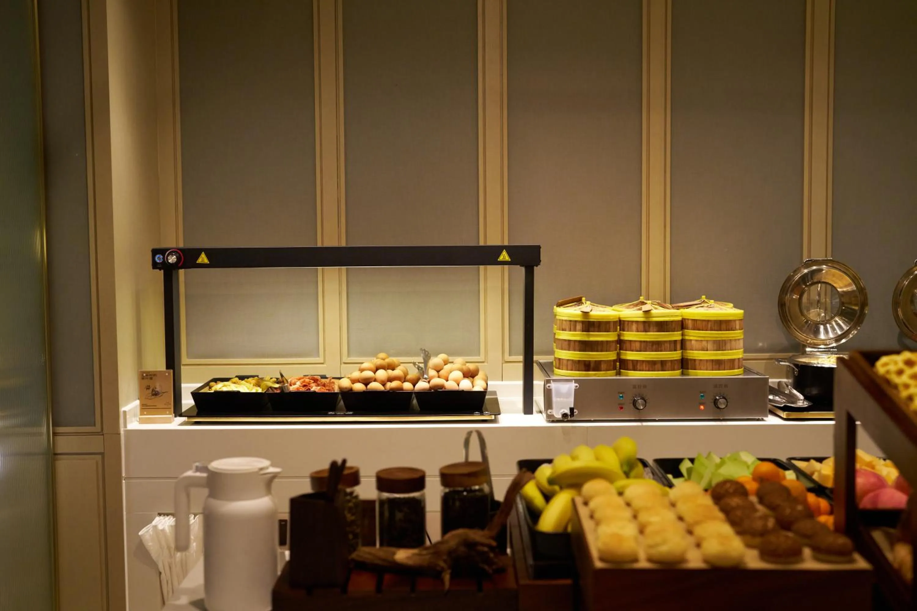 Breakfast in Atour Hotel Nanjing East Road, The Bund-Self-service free laundry-Free Night Snacks