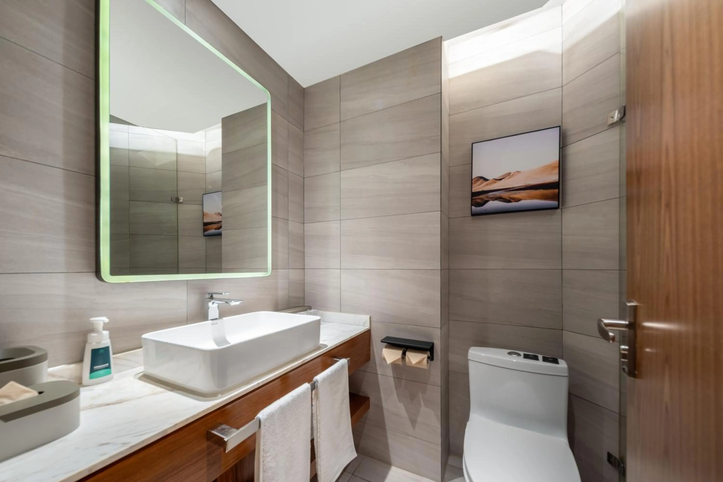 Toilet in Atour X Hotel Shanghai Lujiazui Binjiang Avenue