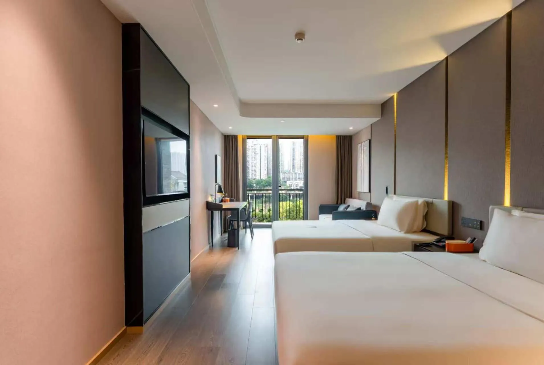 Bed in Atour Hotel Chongqing Tiandi NetEase Cloud Music