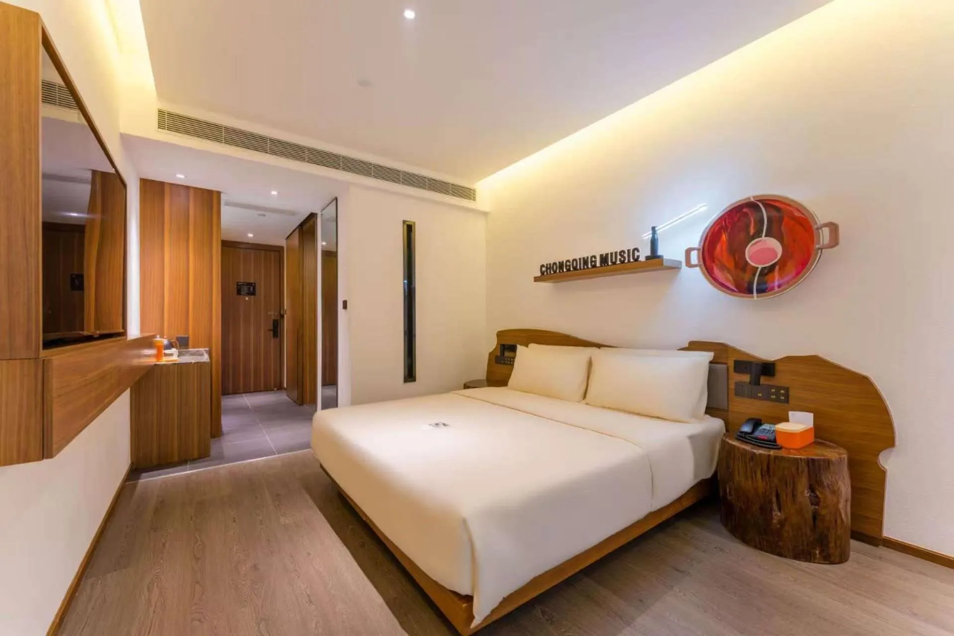Bed in Atour Hotel Chongqing Tiandi NetEase Cloud Music