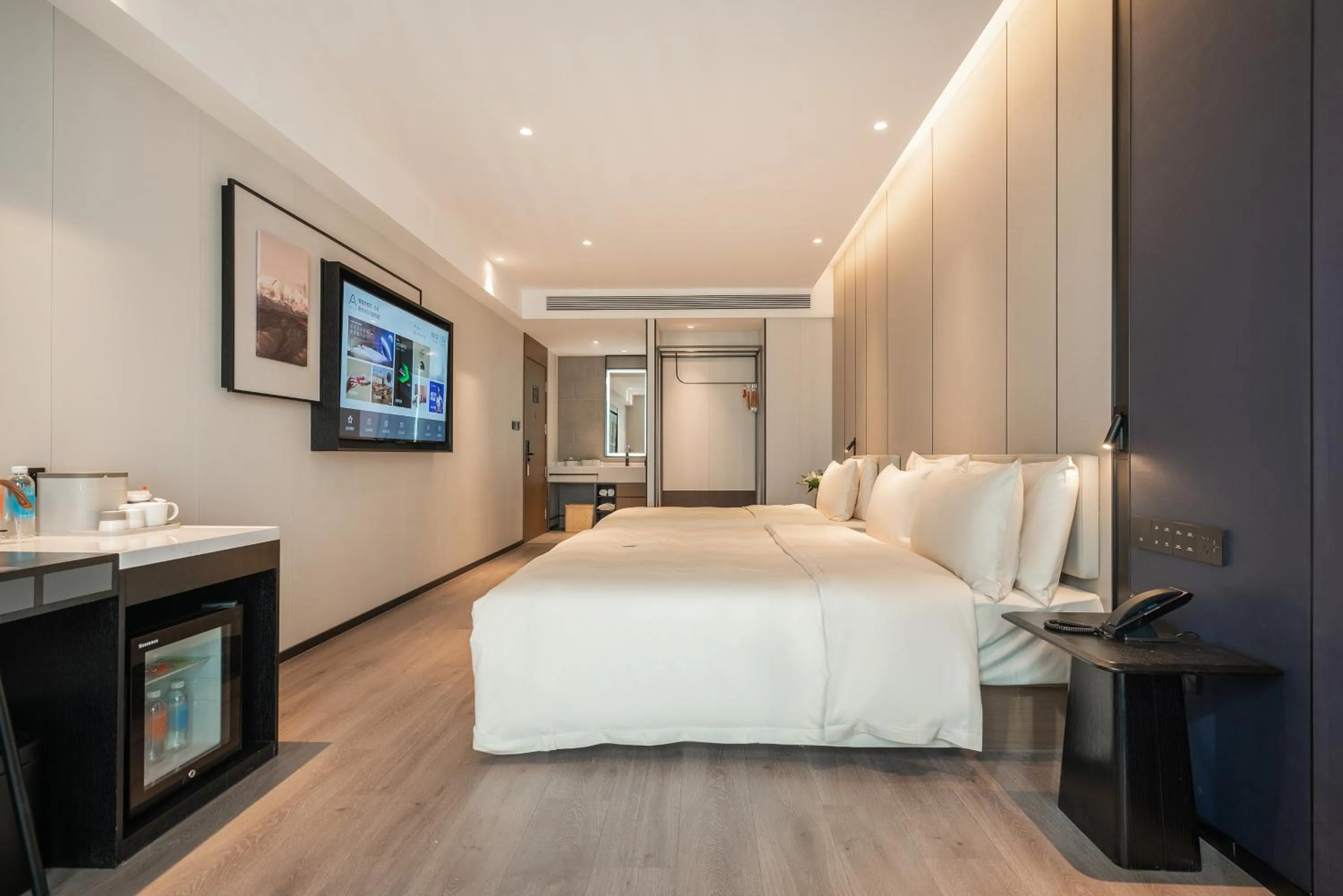 Bed in Atour Hotel Chengdu East Station Greenland 468 Center