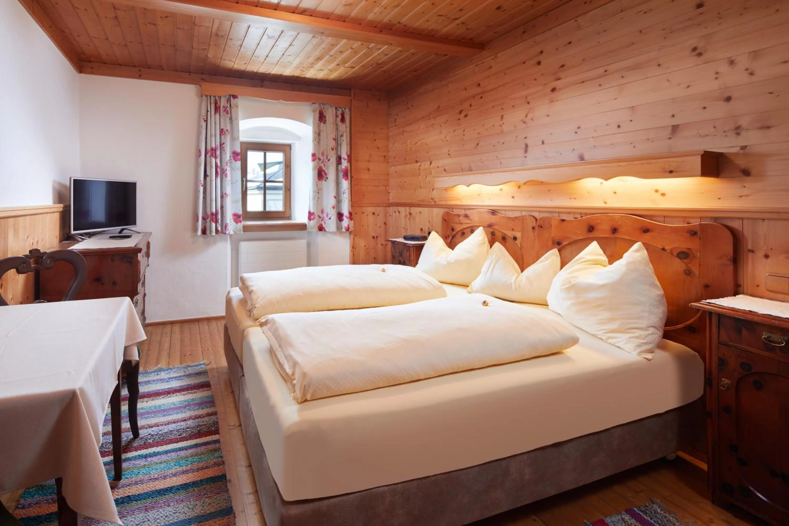 Bedroom, Bed in Pension Oberbräu