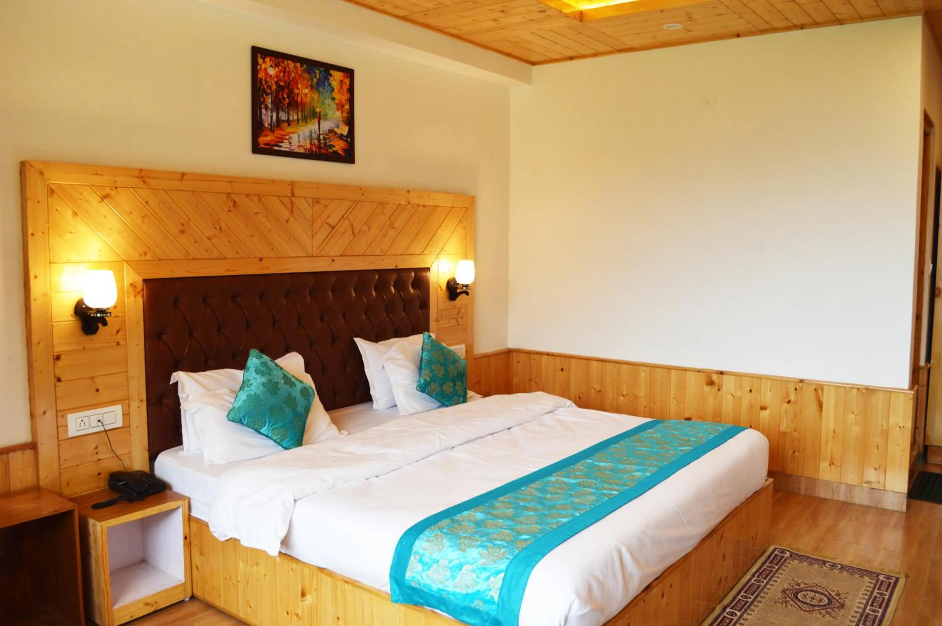Bed in Manali Outdoor Retreat by Sheosante