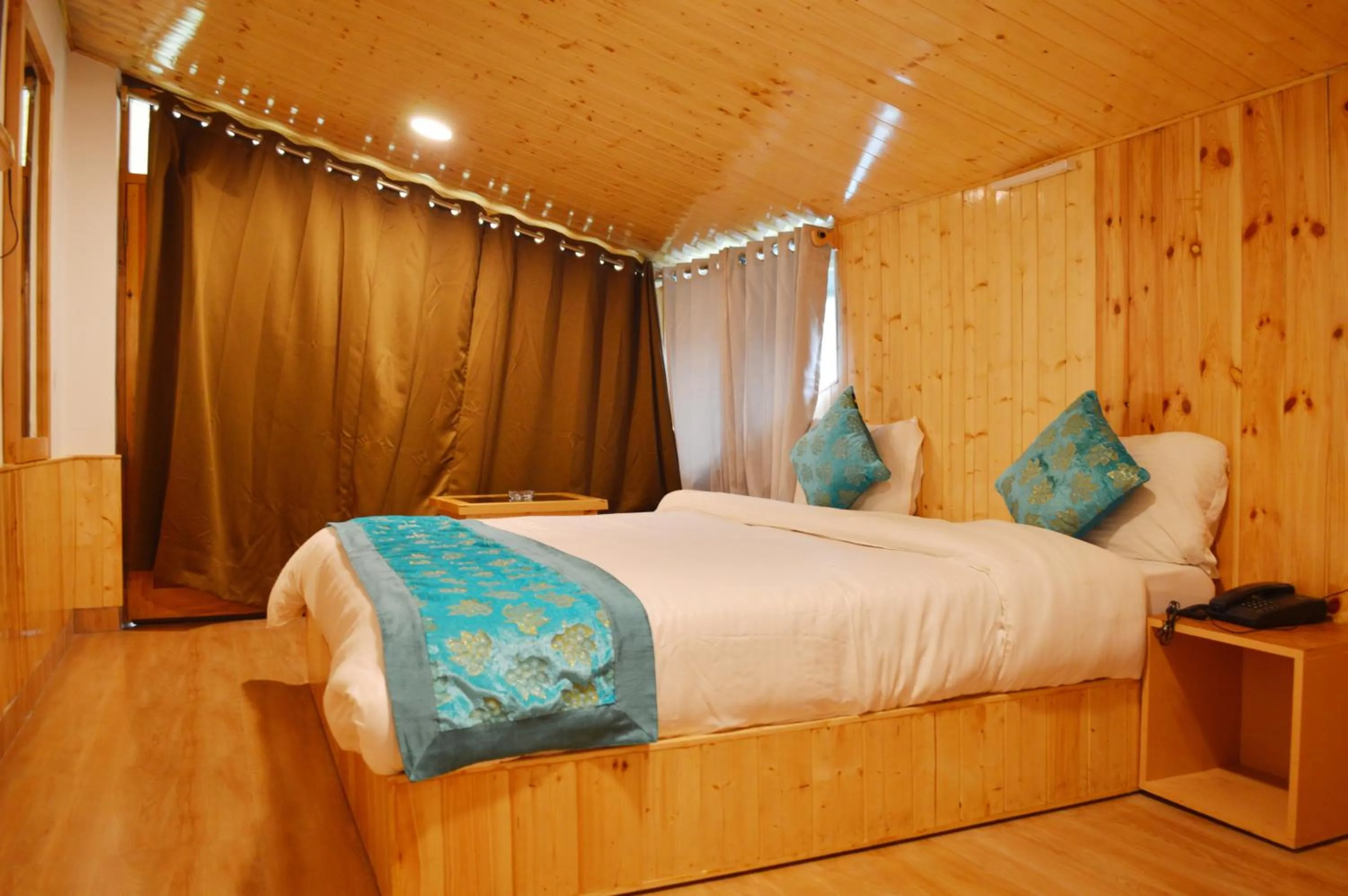 Bedroom, Bed in Manali Outdoor Retreat by Sheosante