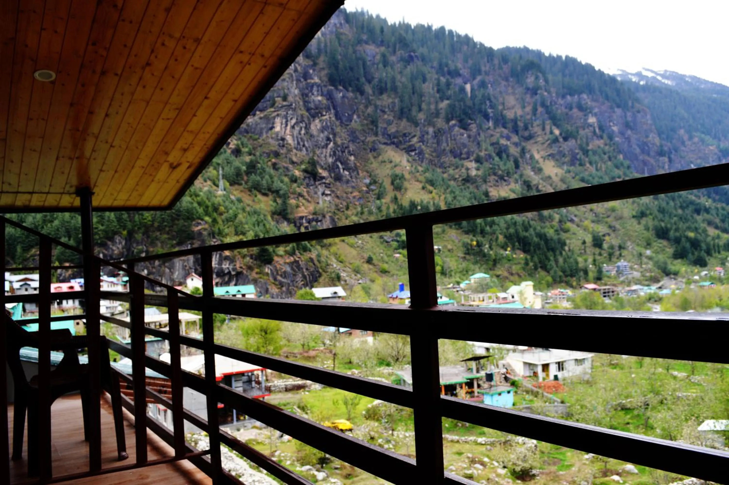 Balcony/Terrace in Manali Outdoor Retreat by Sheosante