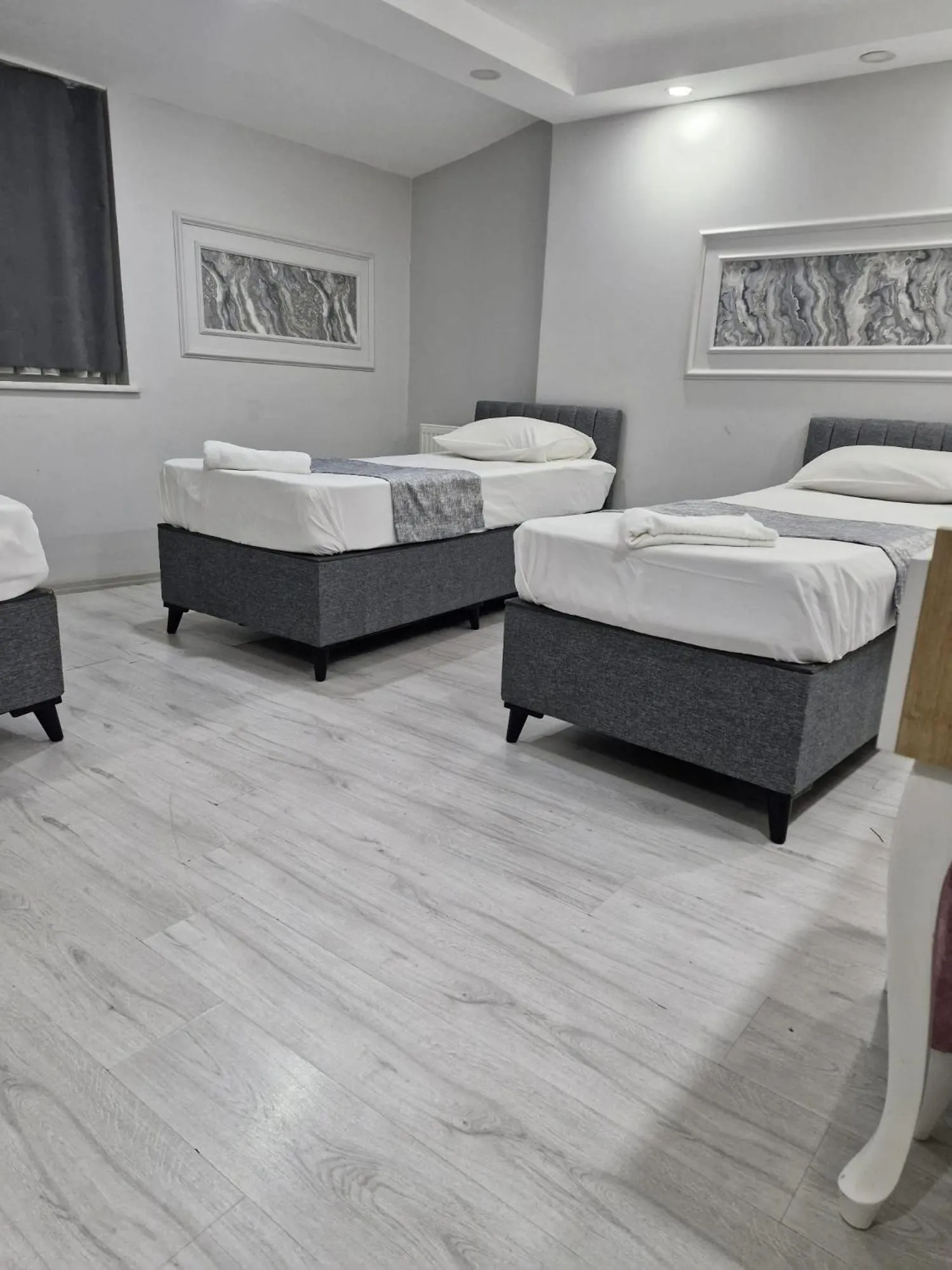 Bedroom, Bed in JOE BLACK APART