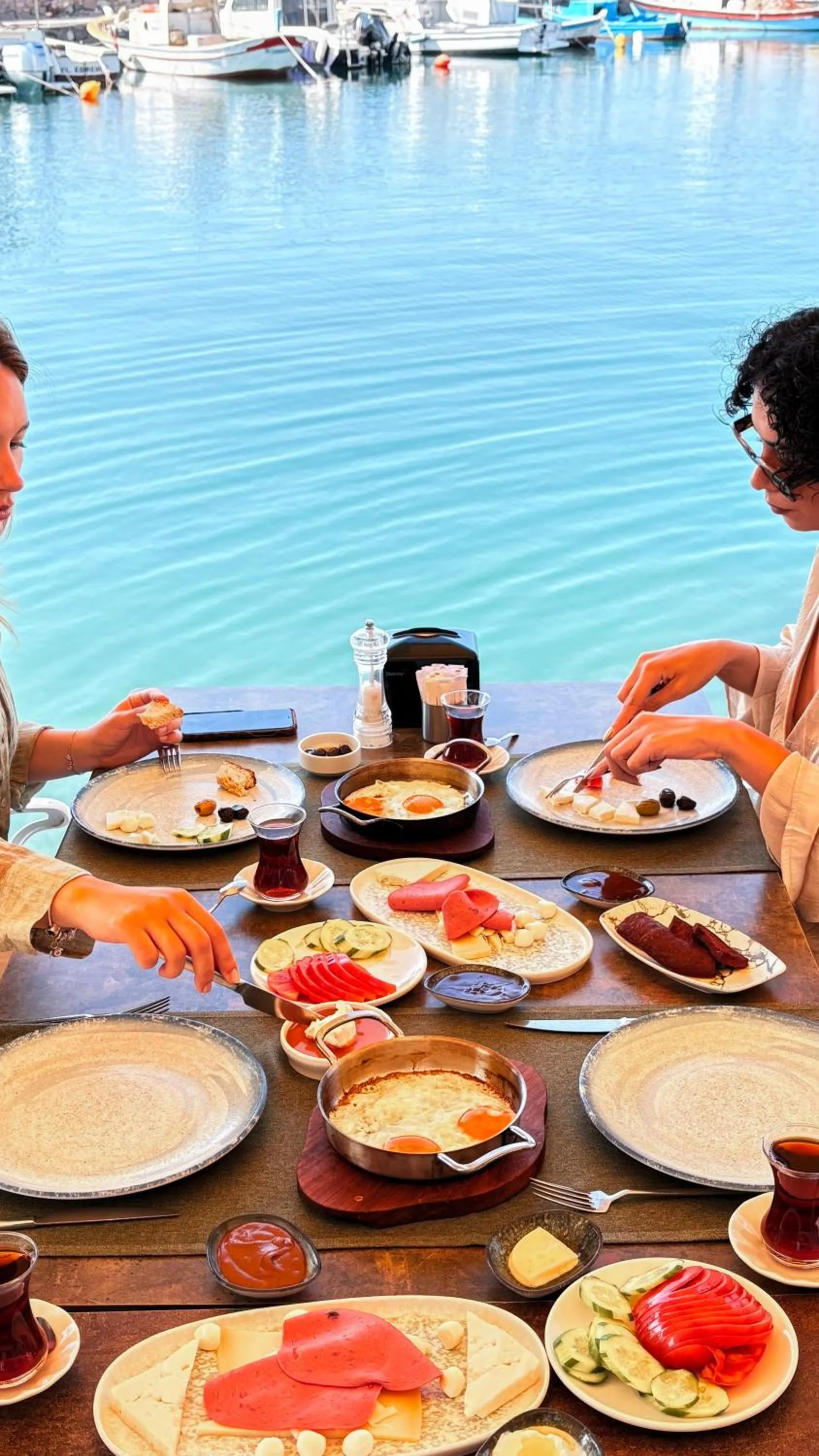 Assos Troy Port Hotel