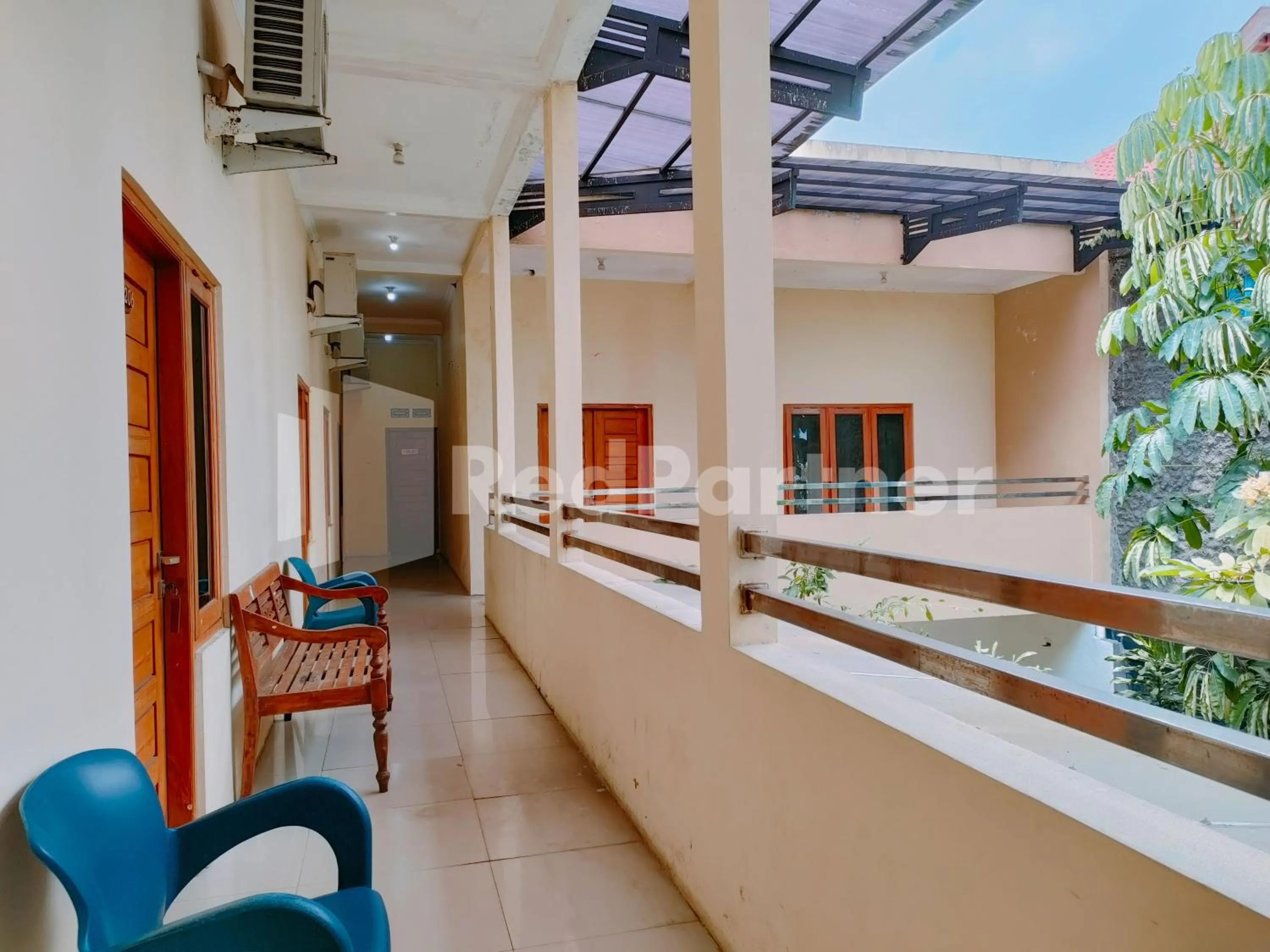 Balcony/Terrace in Calida Hotel Mitra RedDoorz near Alun Alun Wonosari