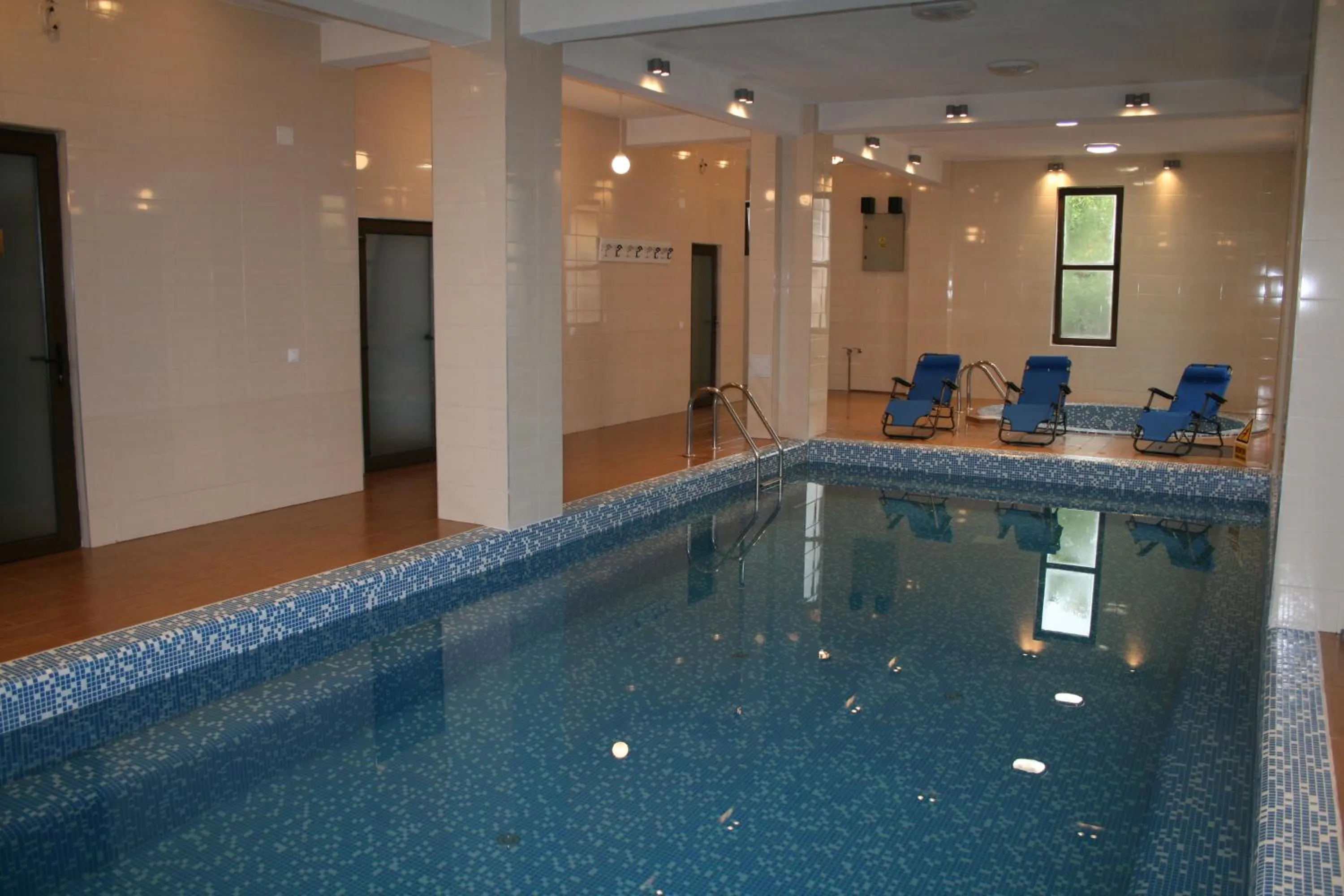 Swimming pool in Hotel Hyperion