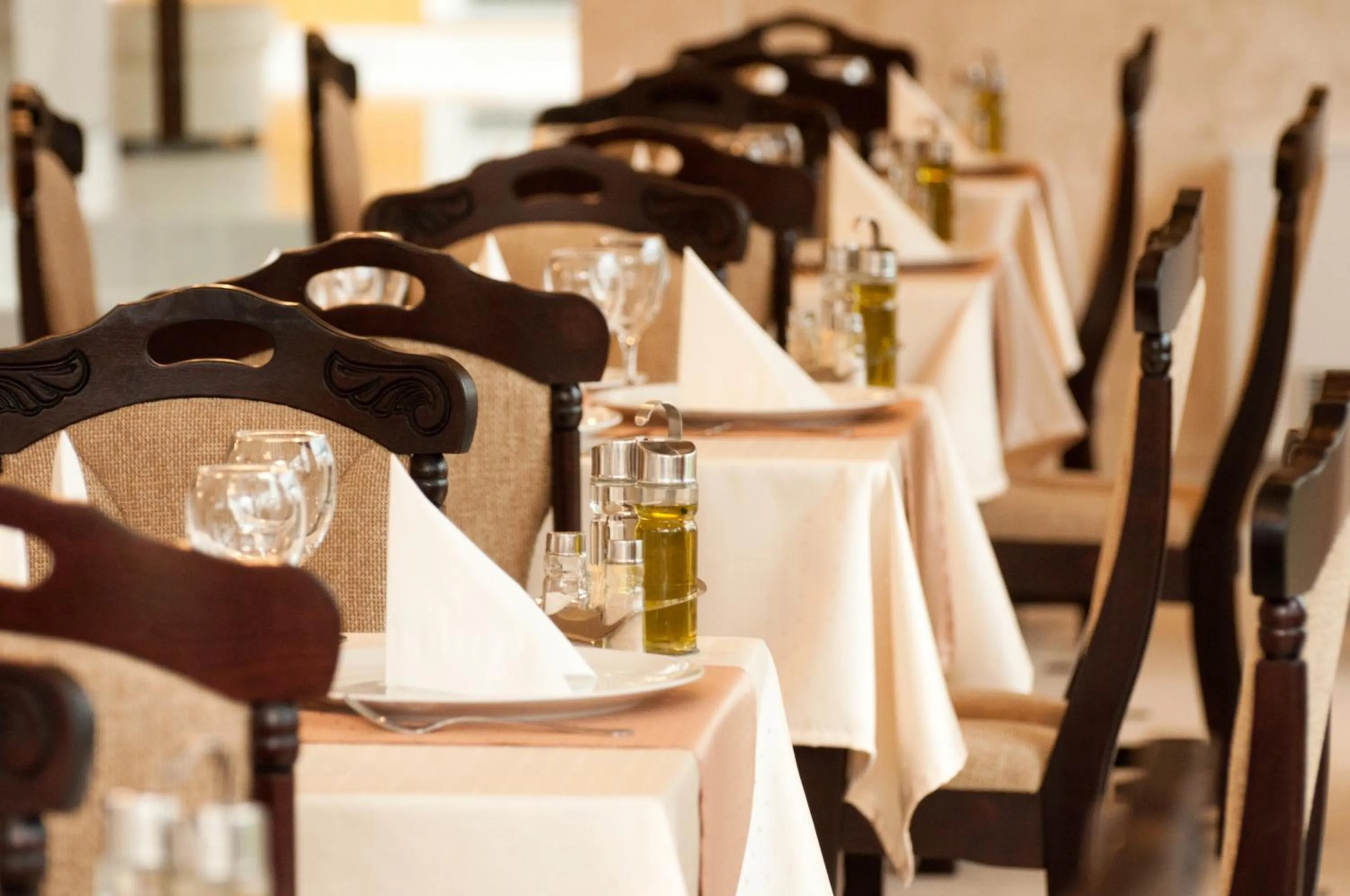 Restaurant/places to eat in Hotel Hyperion