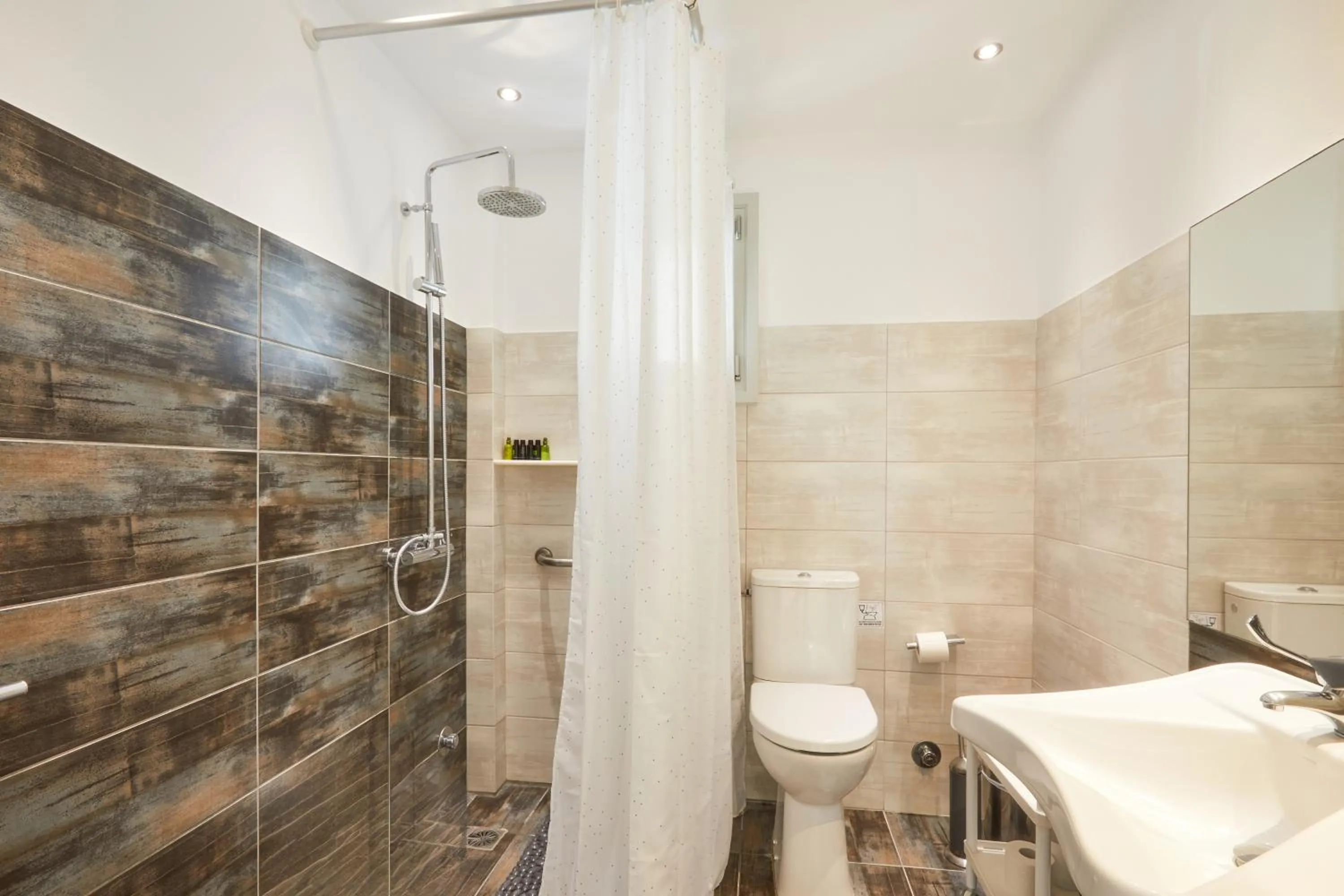 Bathroom in Romantica Suites