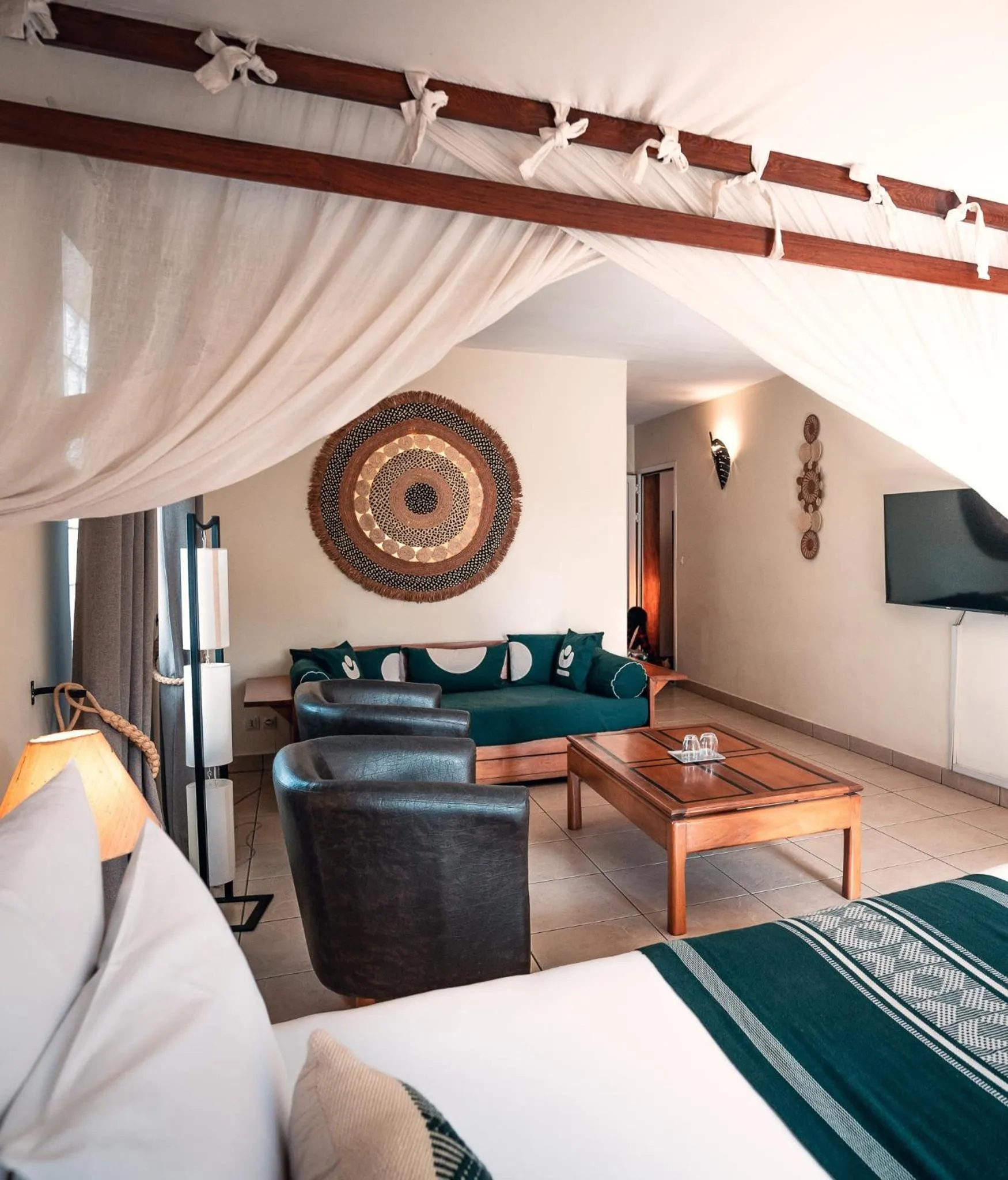 Decorative detail, Bed in Relais des Plateaux & Spa– Ivato International Airport