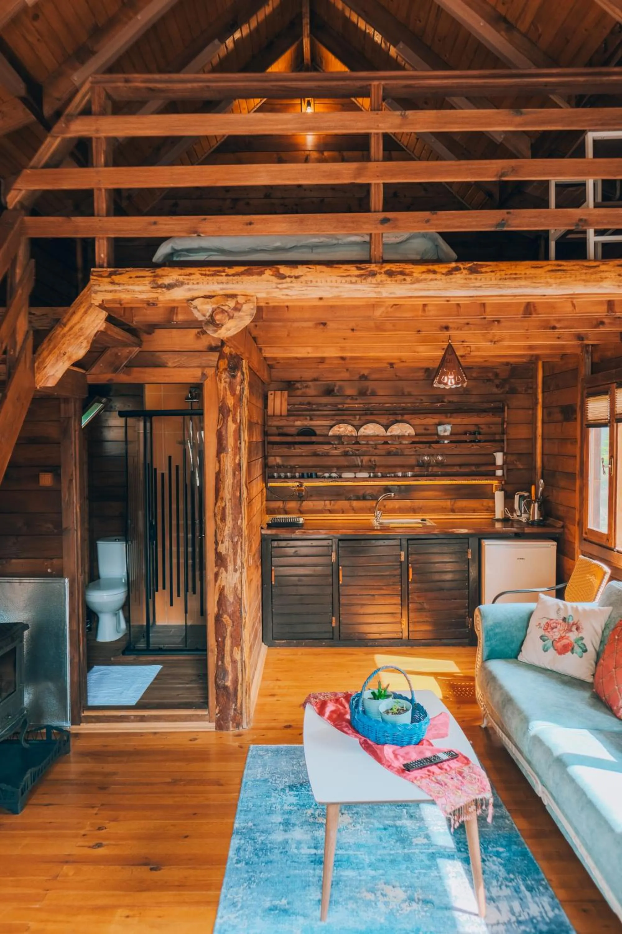 Photo of the whole room, Bed in Sapanca Şeker Bungalov