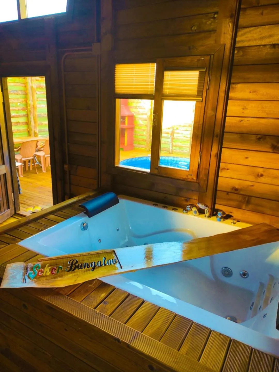 Hot Tub in Sapanca Şeker Bungalov