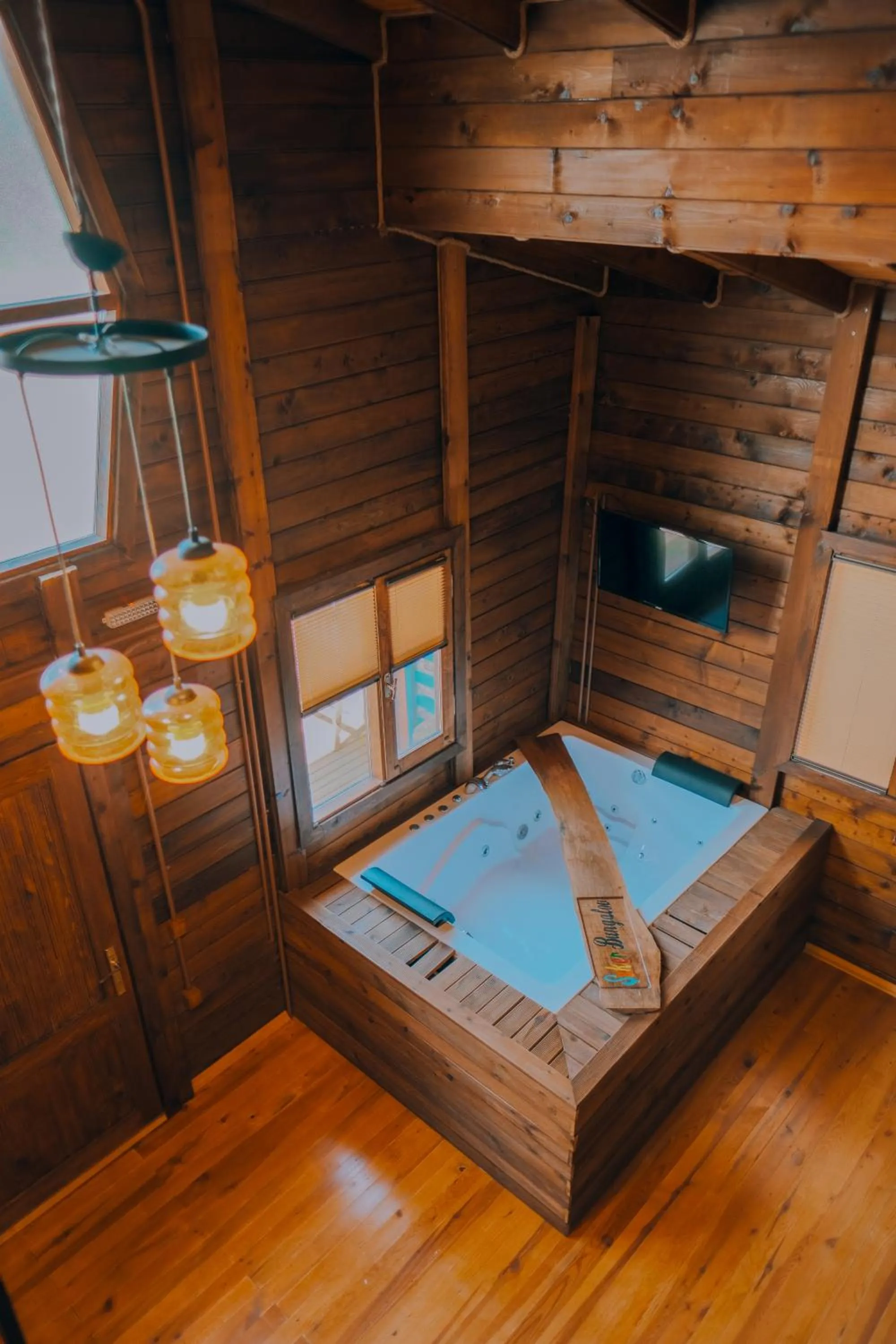 Hot Tub in Sapanca Şeker Bungalov