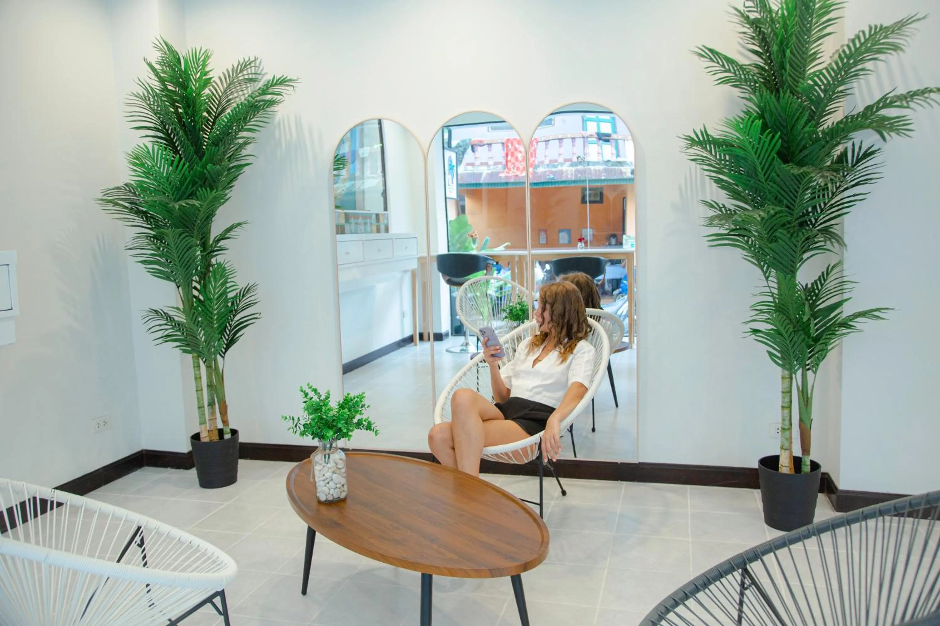 Seating area in RoomQuest Kalim Beach