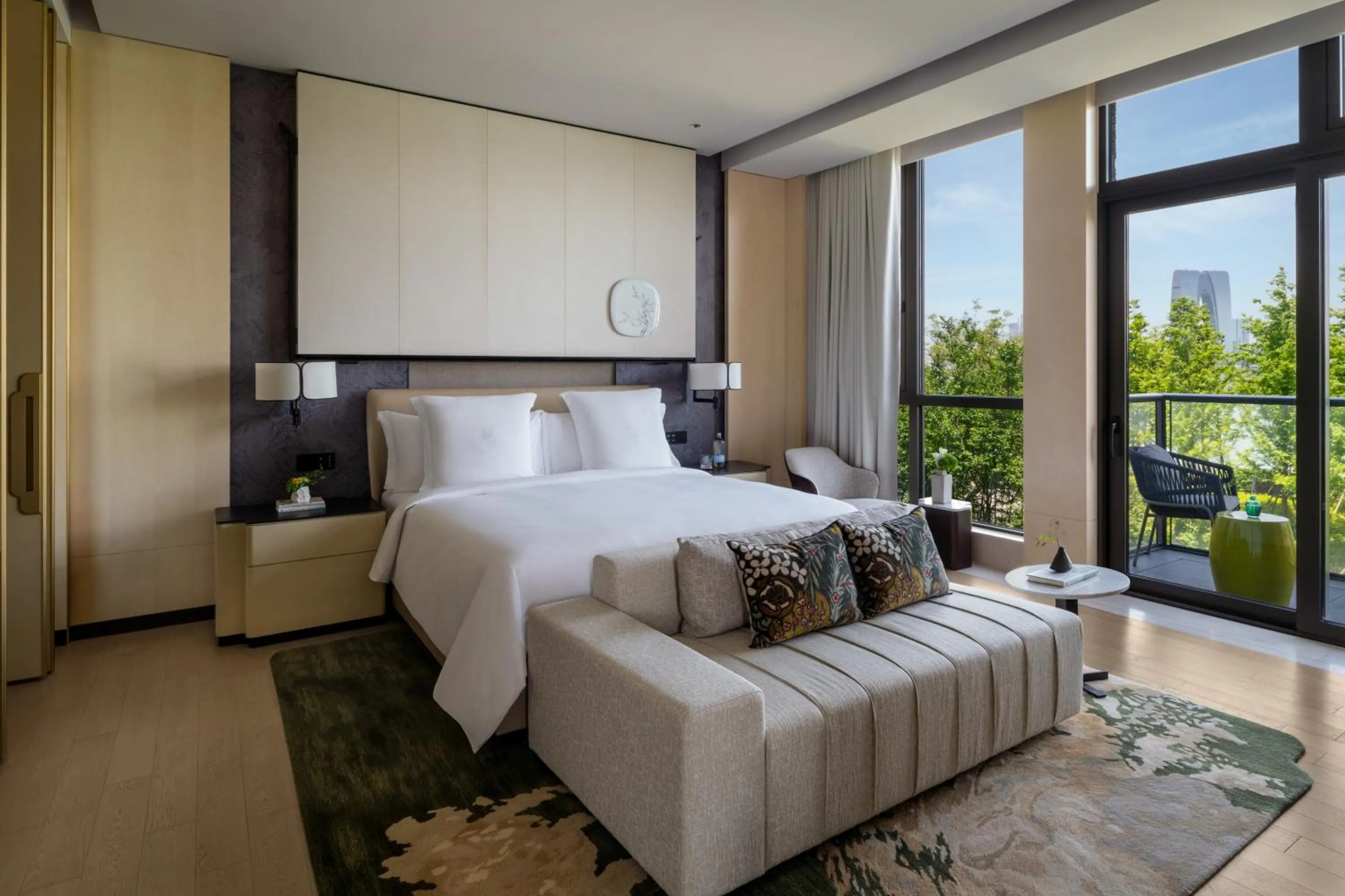 Bed in Four Seasons Hotel Suzhou