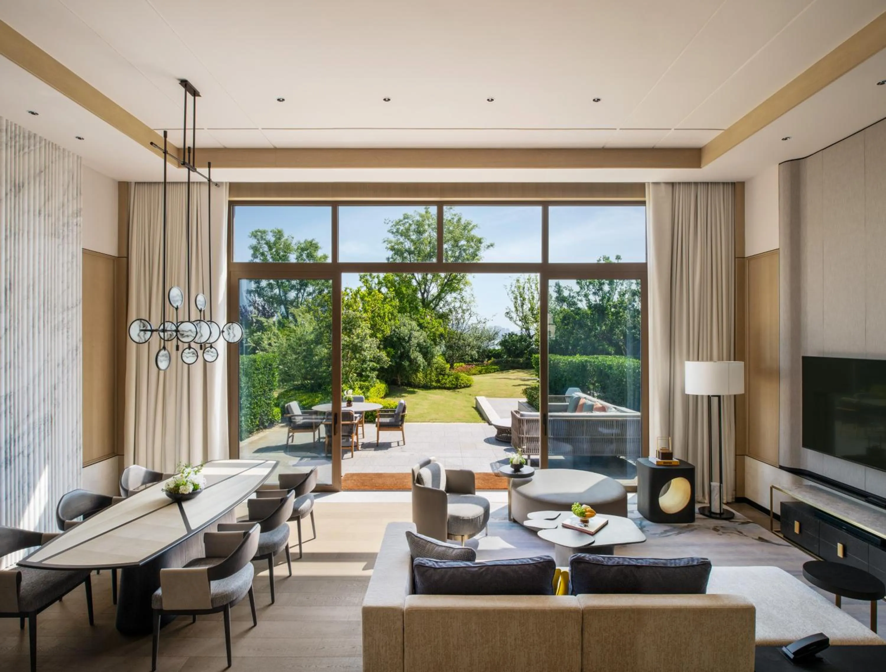 Living room in Four Seasons Hotel Suzhou