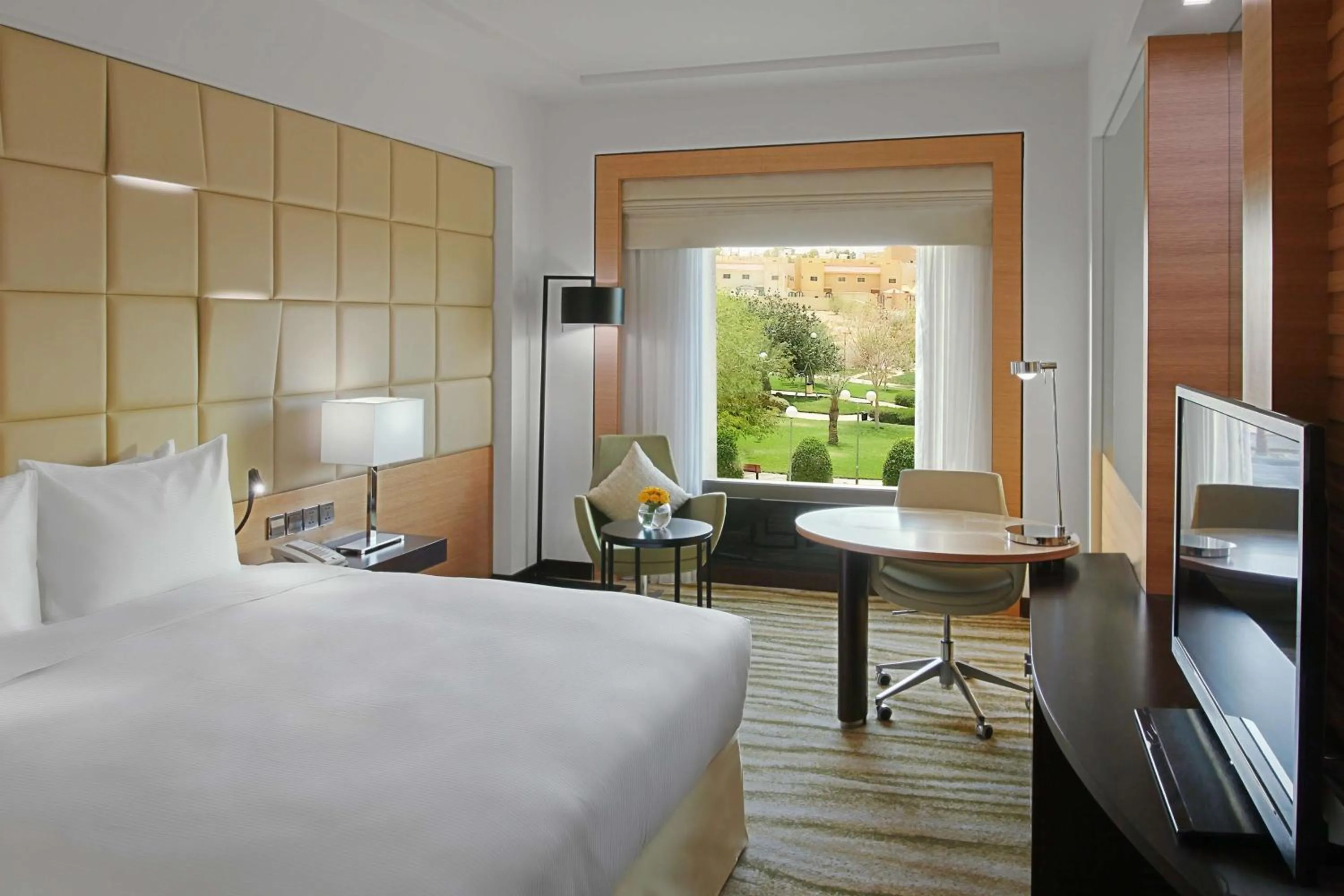 Bedroom, Bed in DoubleTree by Hilton Hotel Riyadh - Al Muroj Business Gate