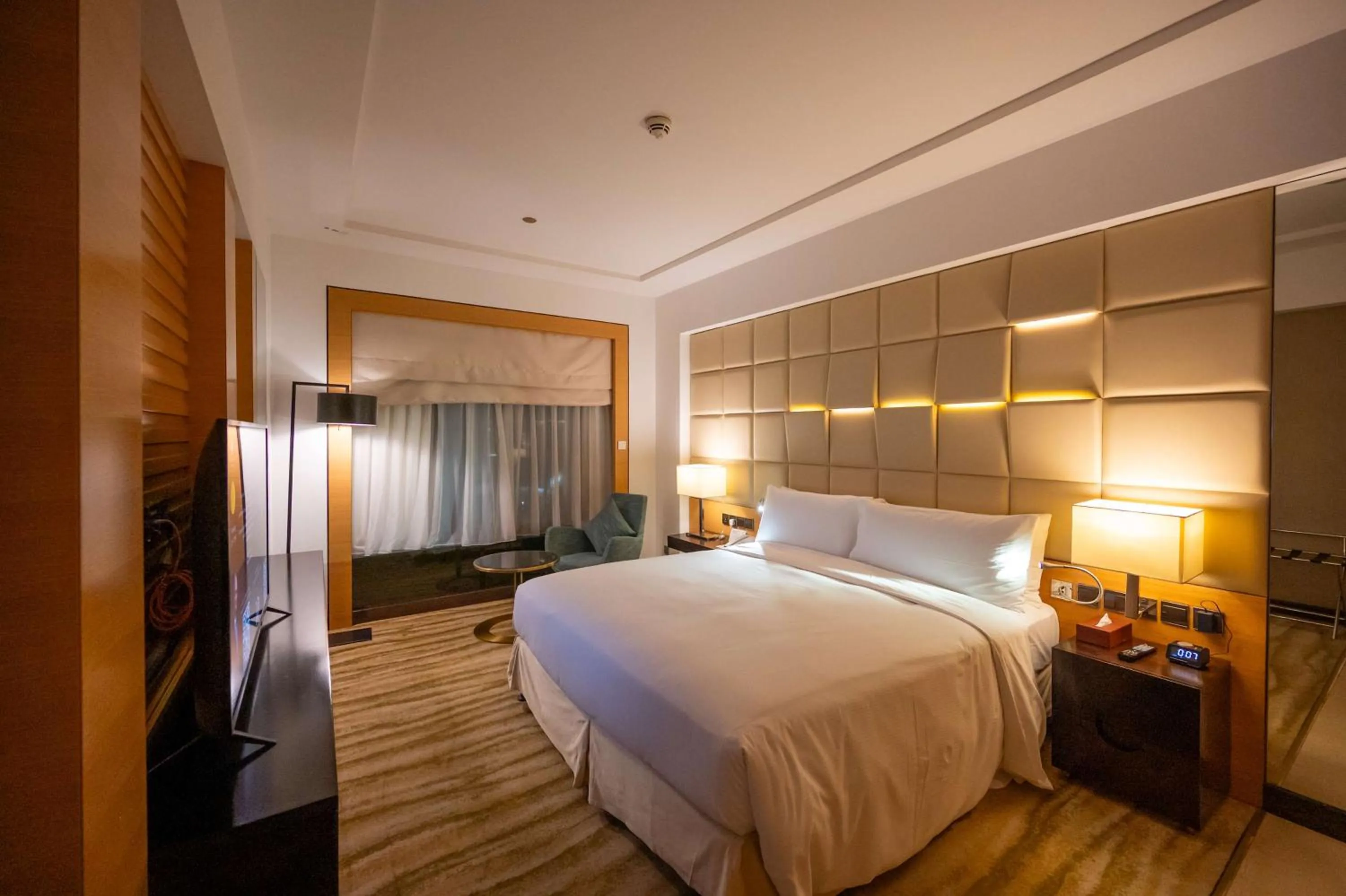 Bed in DoubleTree by Hilton Hotel Riyadh - Al Muroj Business Gate