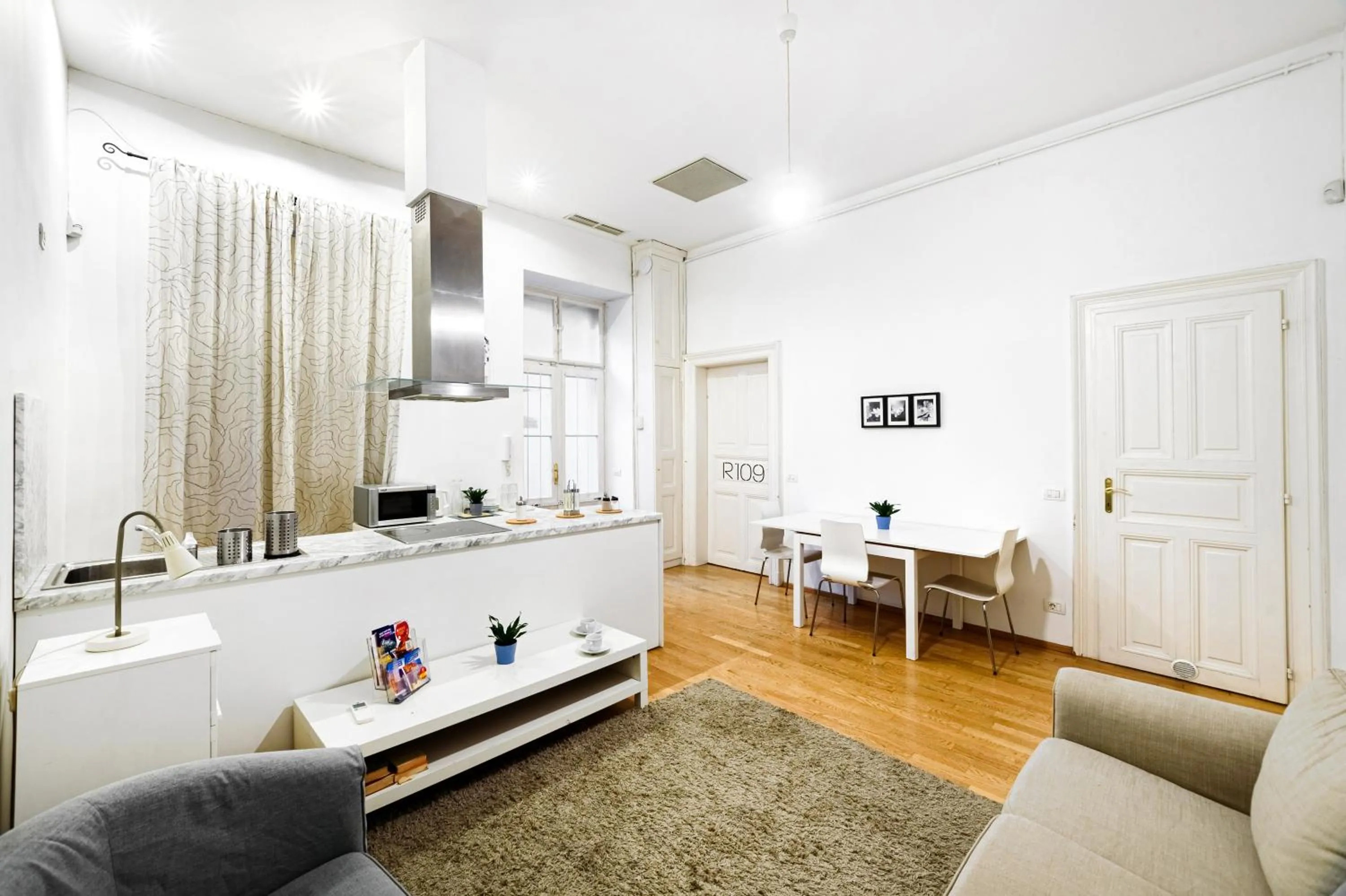 Living room in Avenue Hostel