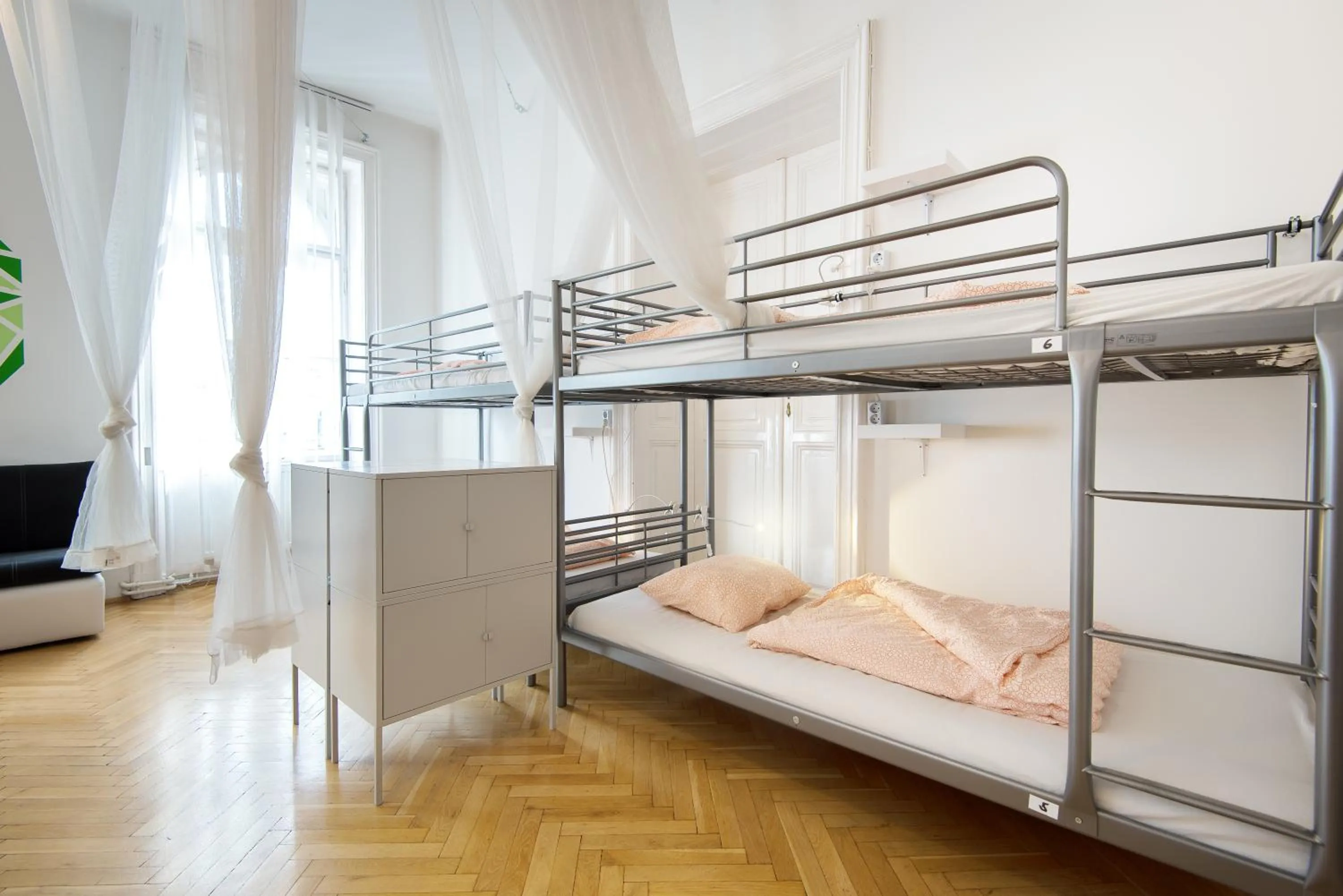 Bedroom, Bed in Avenue Hostel