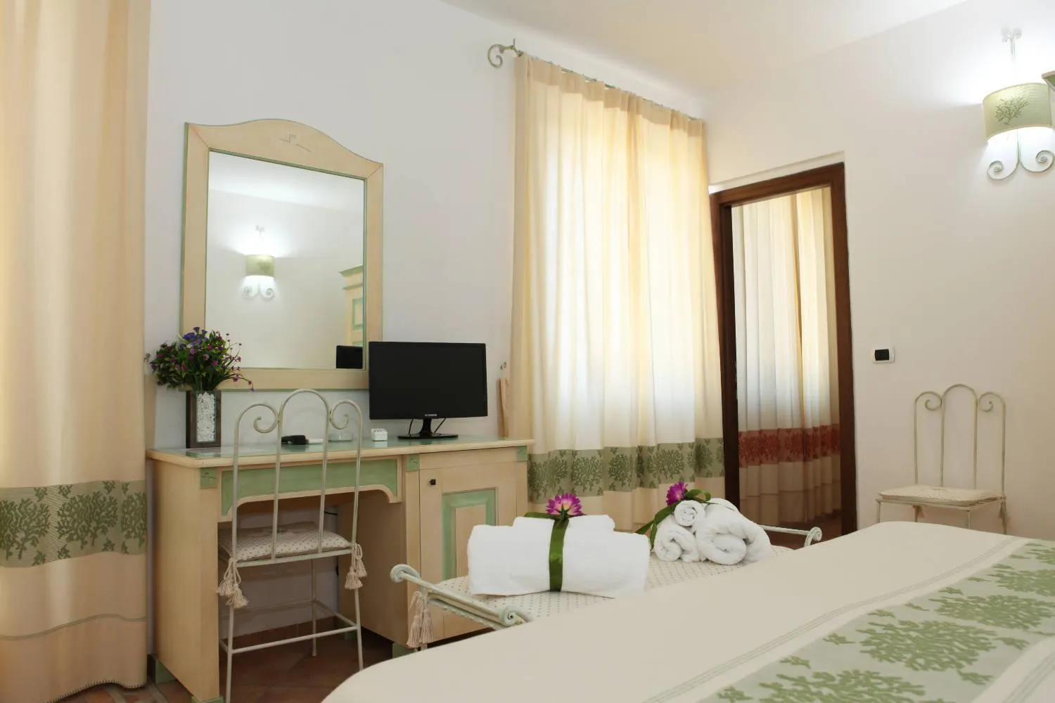 TV and multimedia in Guest House Villabianca