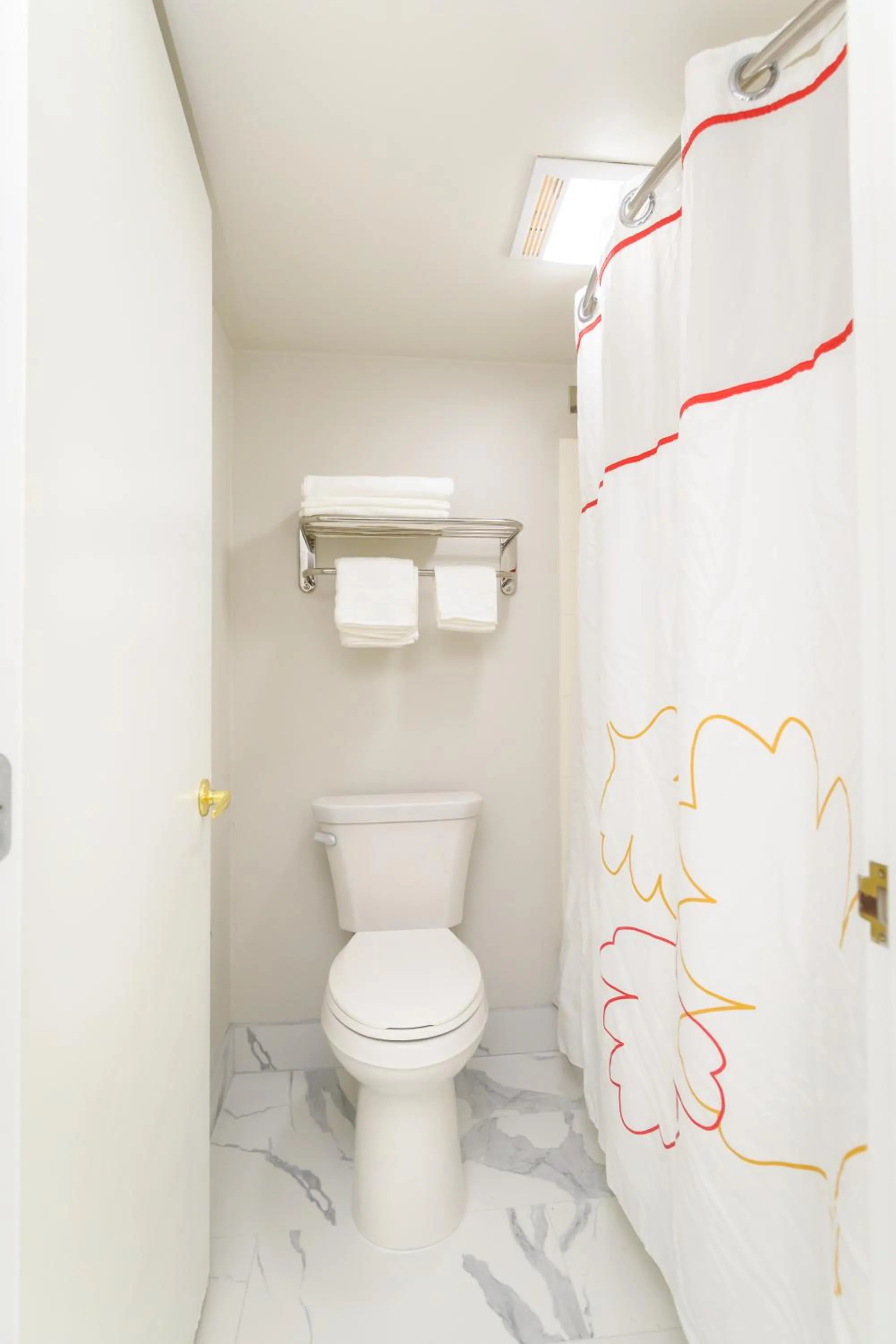 Philadelphia Suites at Airport - An Extended Stay Hotel