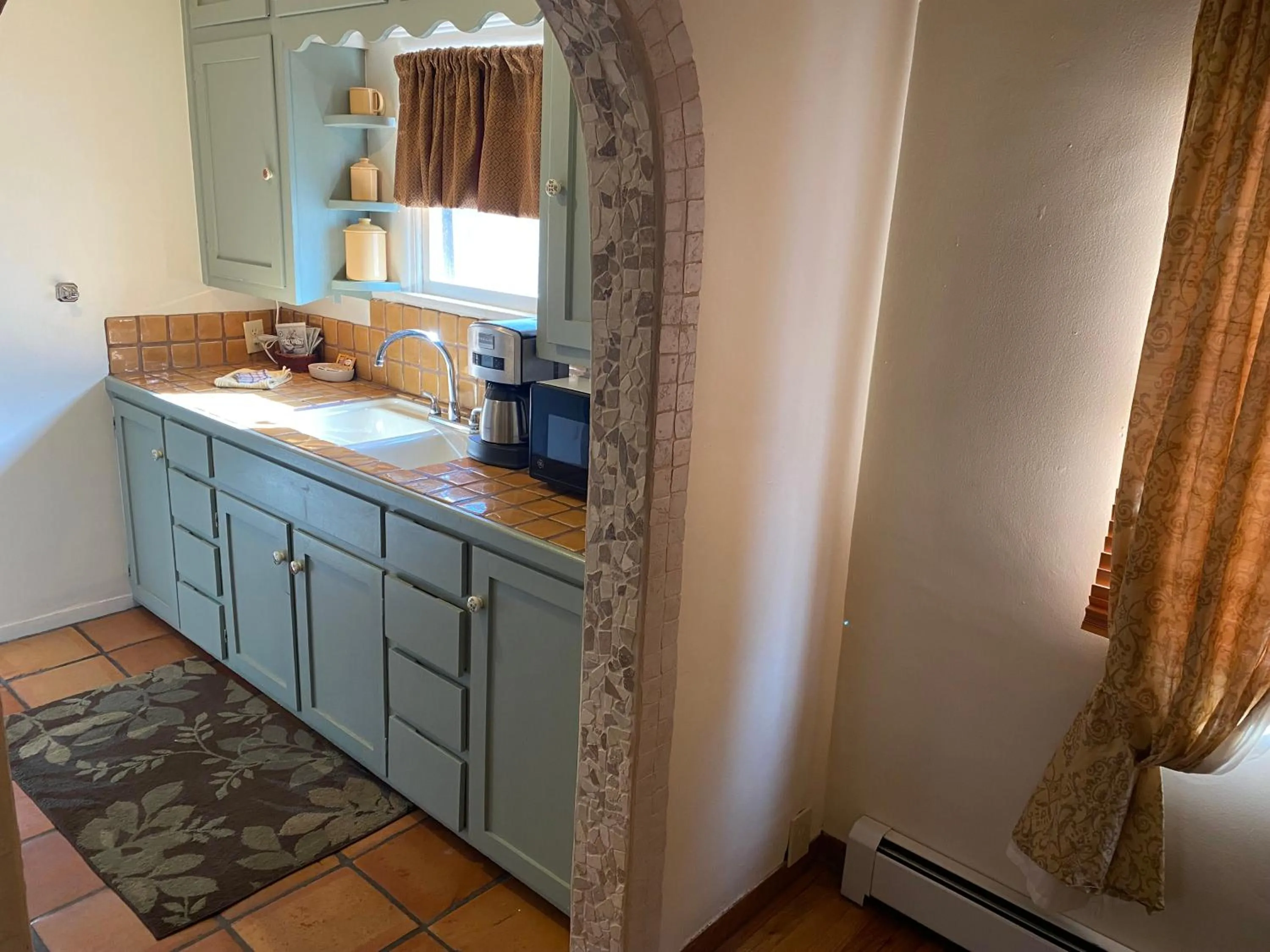 kitchen in Casa de Tres Lunas/House of Three Moons