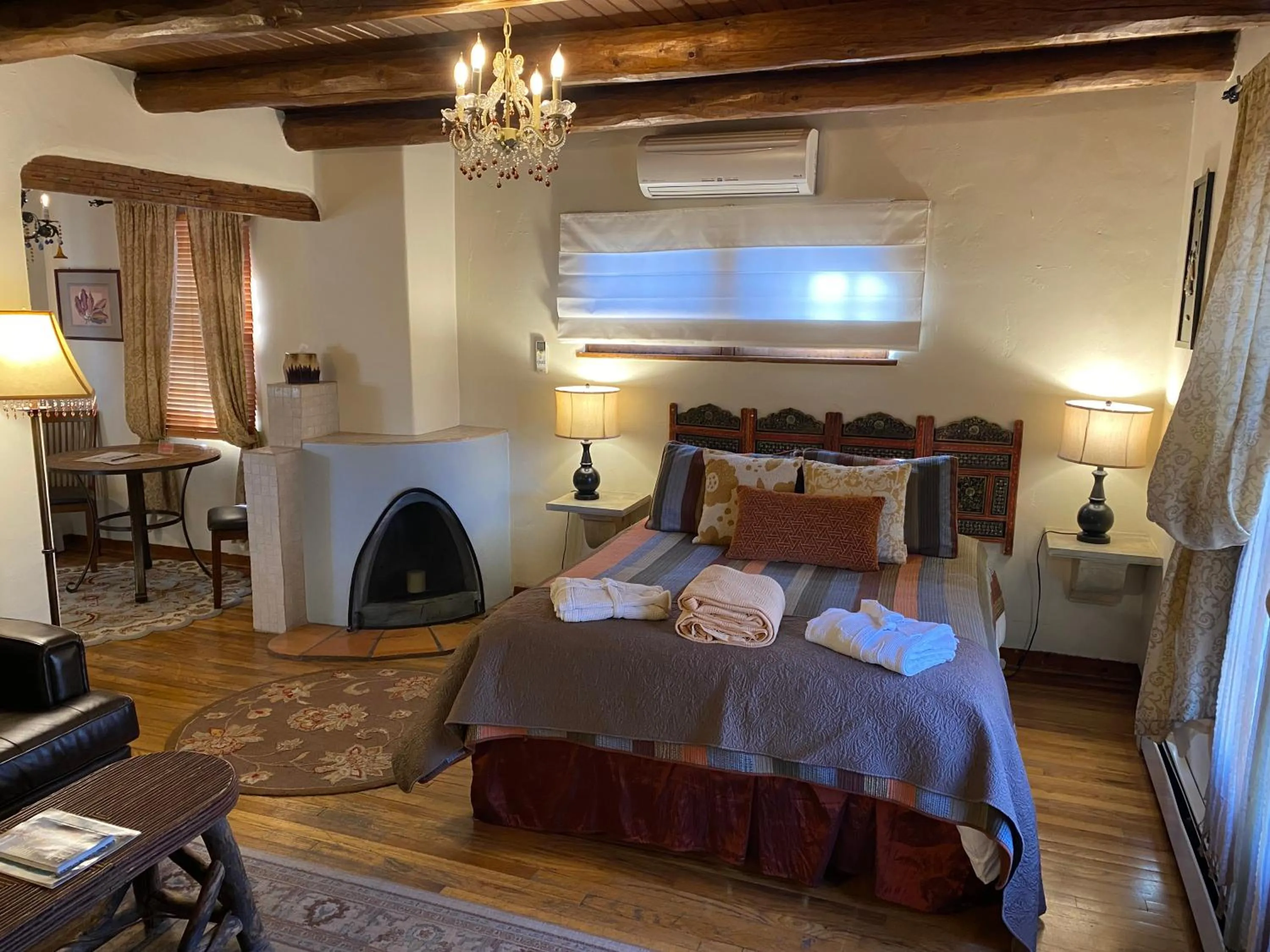 Bed in Casa de Tres Lunas/House of Three Moons